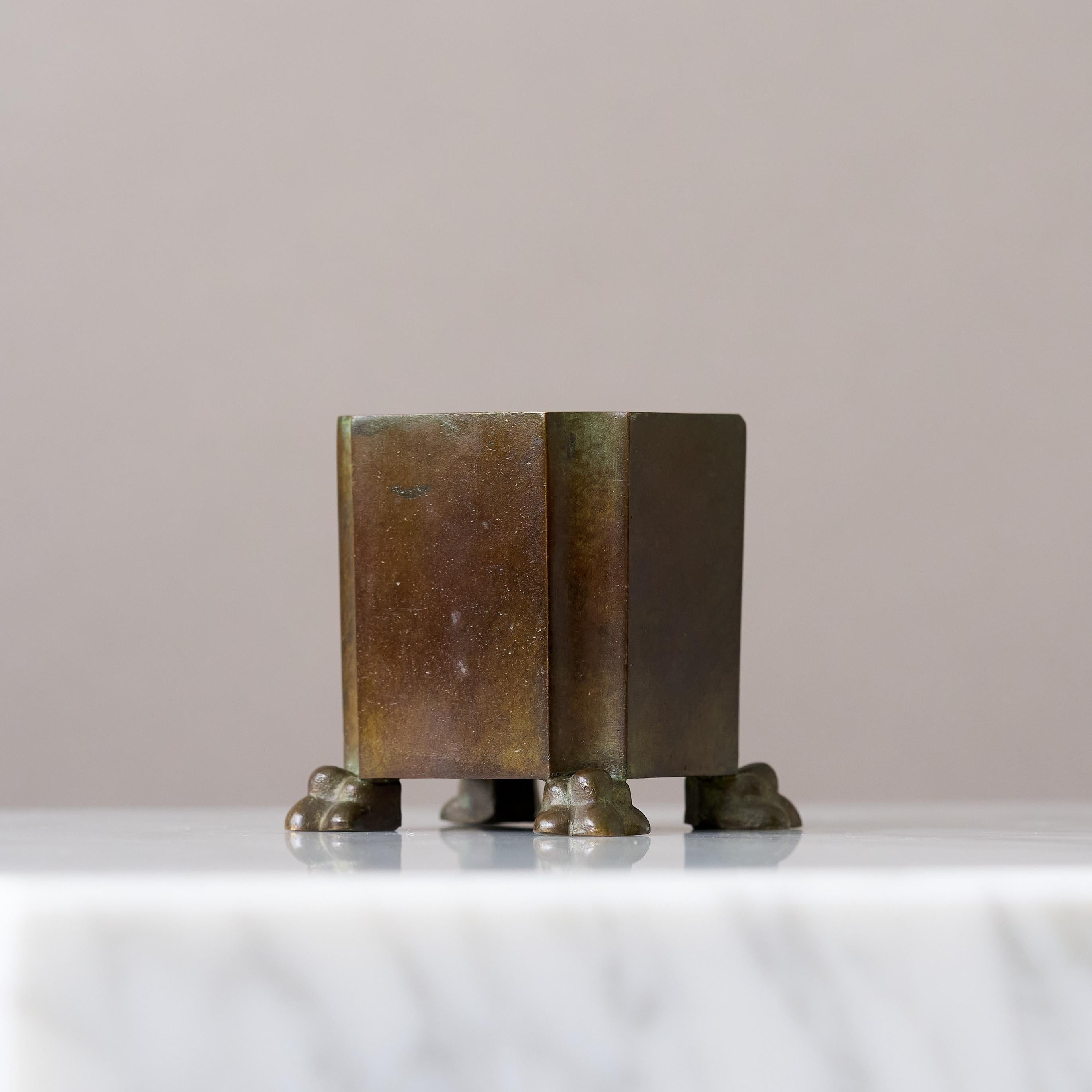 Scandinave moderne Petit porte-stylo Art Déco de GAB Guldsmedsaktiebolaget, Suède, années 1930 en vente