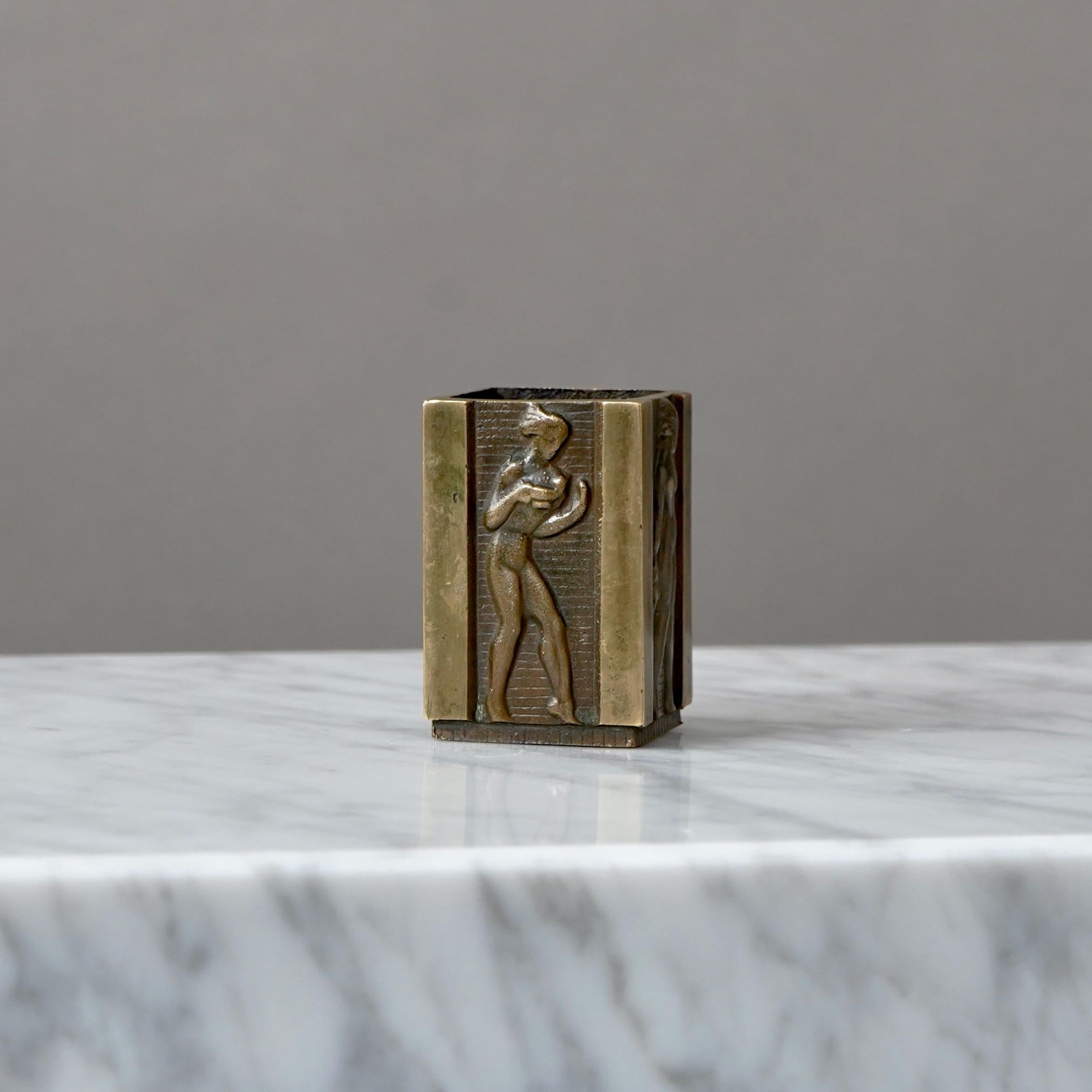 Piccolo portapenne in bronzo Art Deco di GAB Guldsmedsaktiebolaget, Svezia anni '30 In condizioni buone in vendita a Malmö, SE