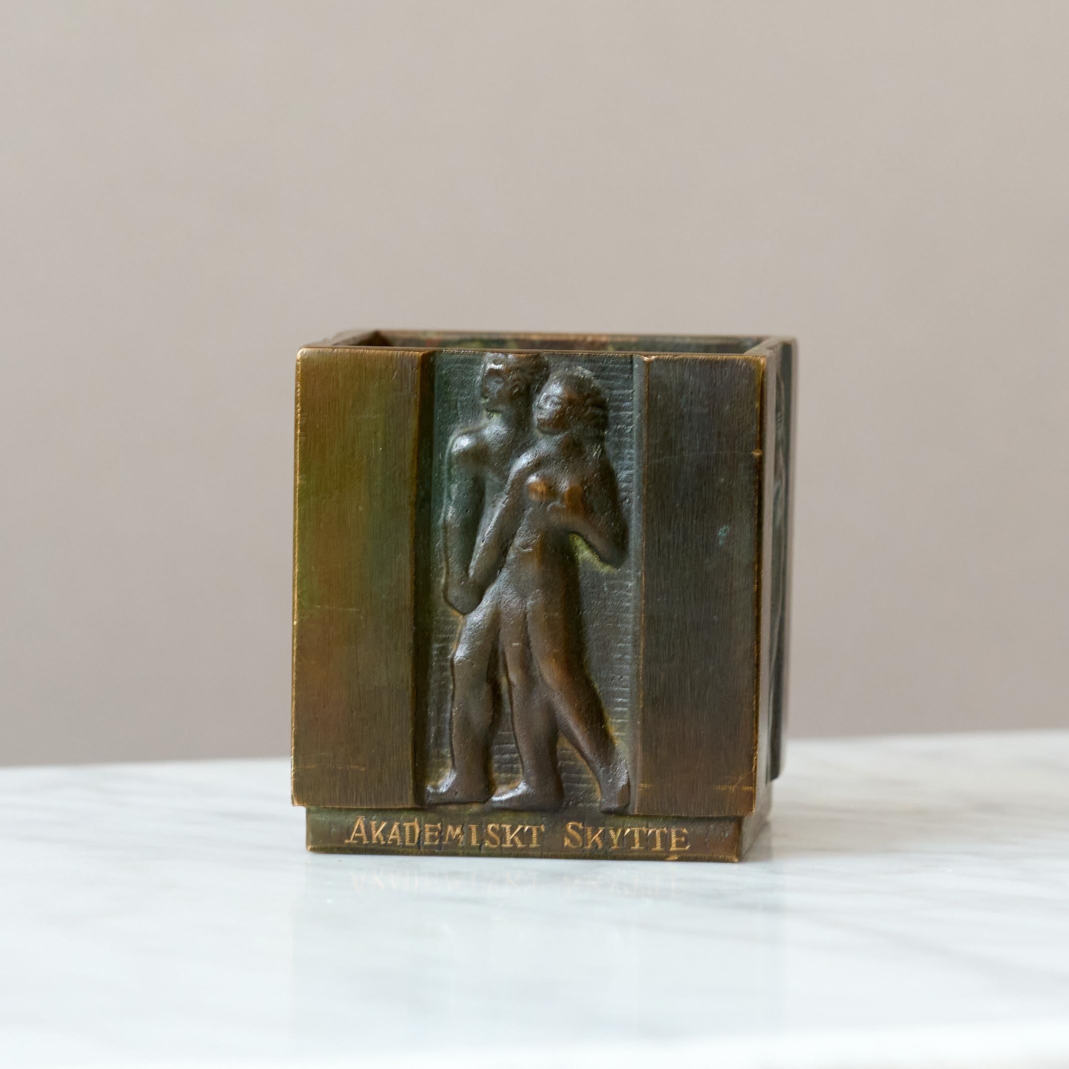 Bronzo Piccolo portapenne in bronzo Art Deco di GAB Guldsmedsaktiebolaget, Svezia anni '30 in vendita