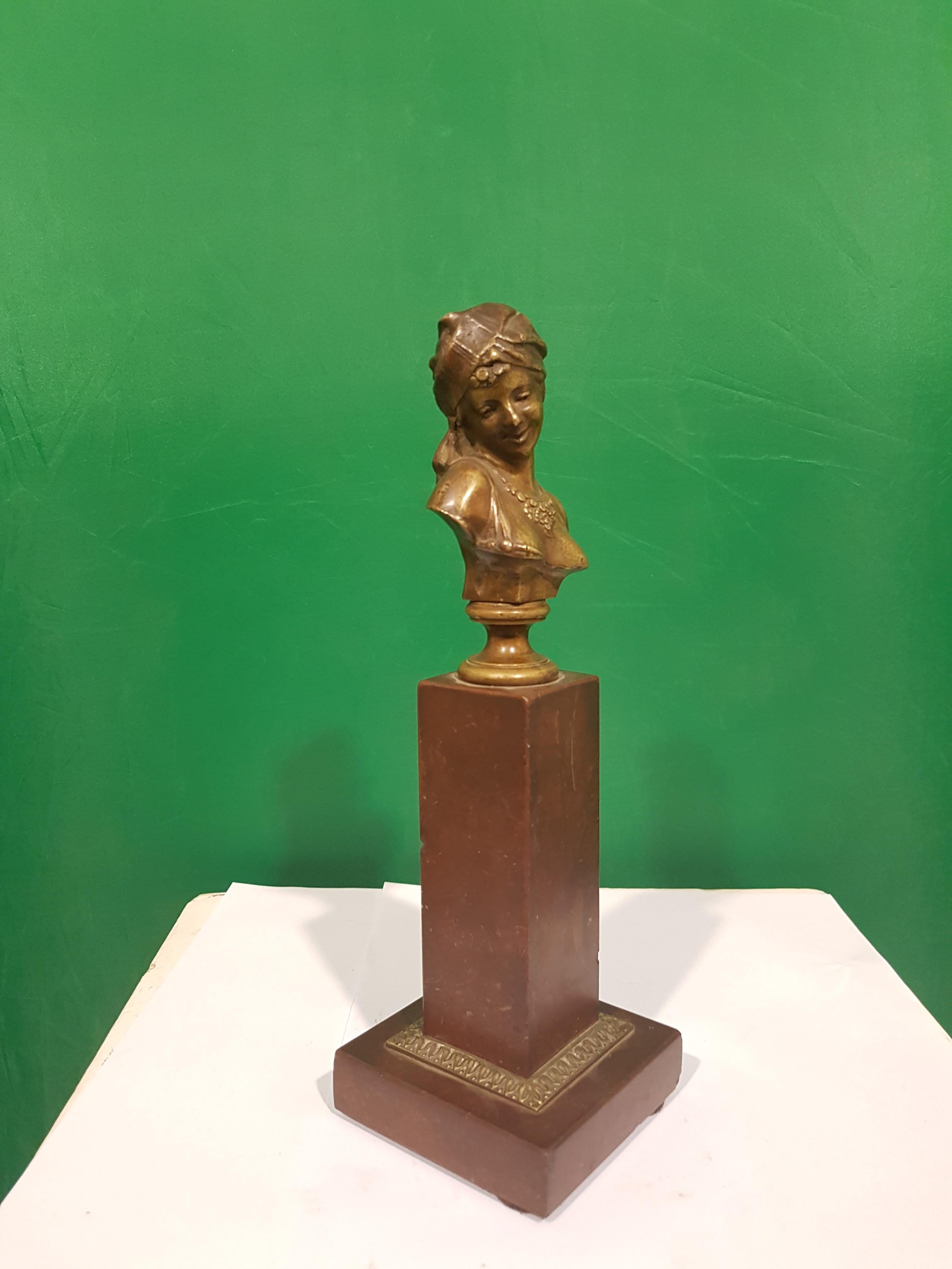 Small Bronze Bust of Odalisque with Red French Marble Base, French Manufacture For Sale 1