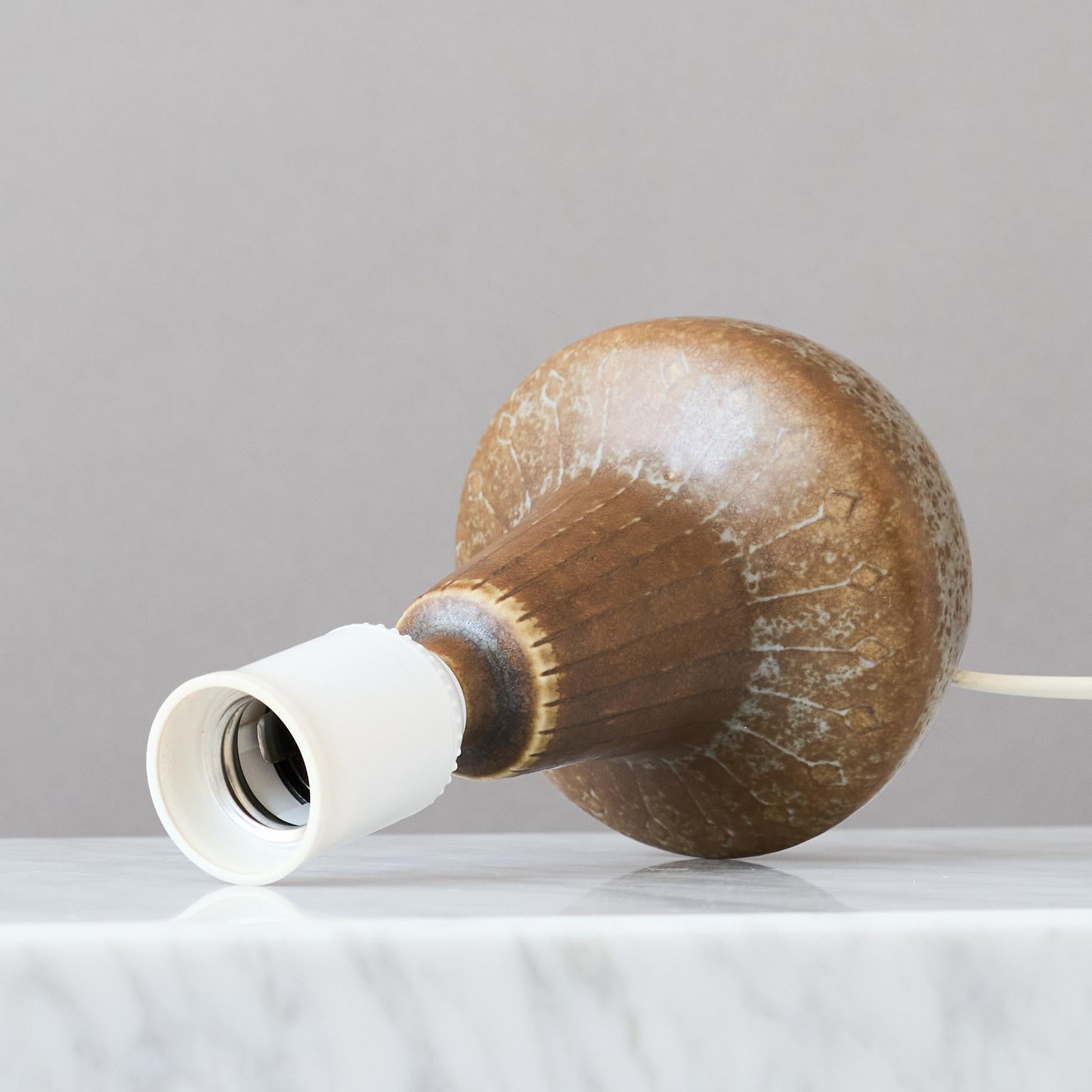 20th Century Small Brown Ceramic Table Lamp by Gunnar Nylund for Rörstrand, Sweden, 1950s. For Sale