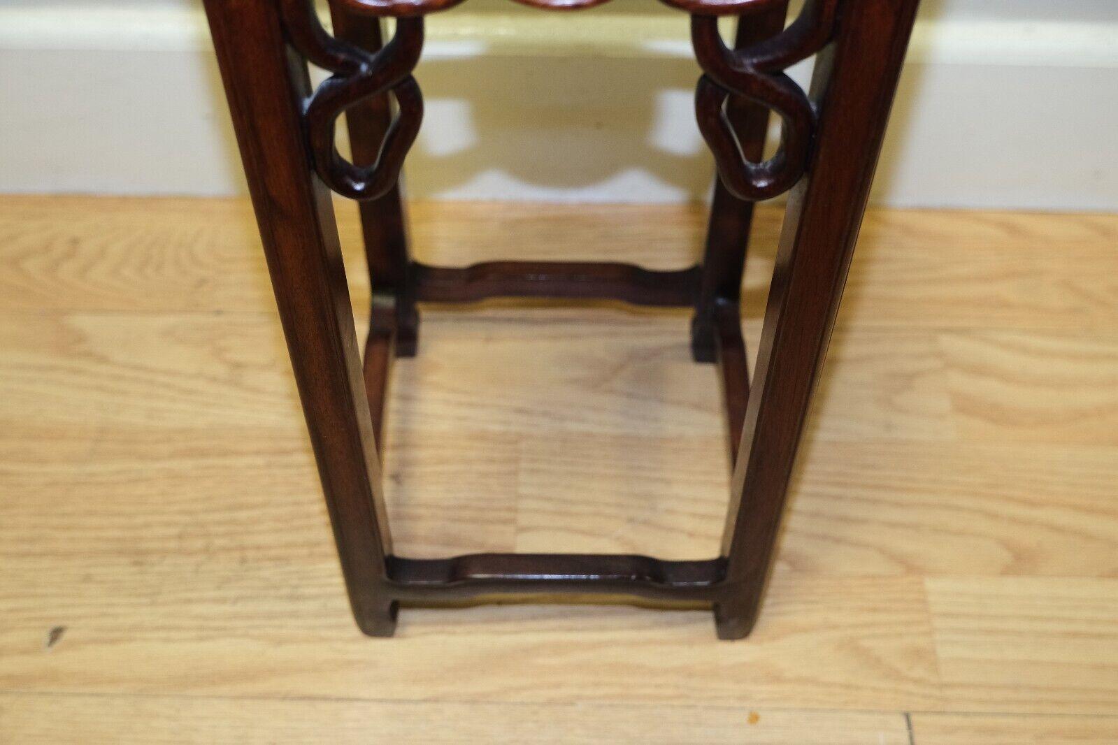 SMALL BROWN CHINESE HARDWOOD PLANT STAND WiTH LOVELY HANDCARVED DETAILS 3