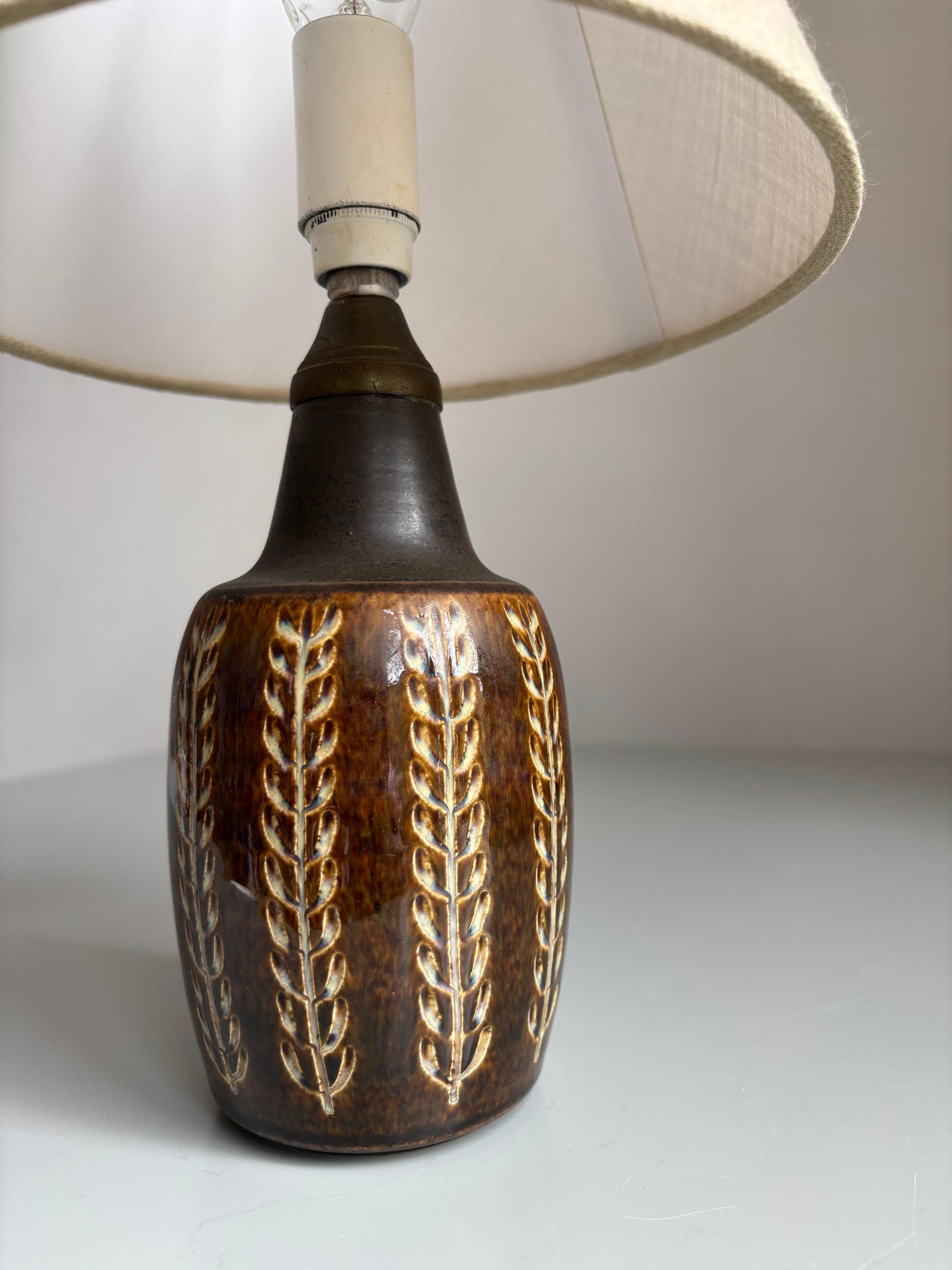 Mid-Century Modern Small Brown Organic Decor Stoneware Table Lamp, 1960s For Sale