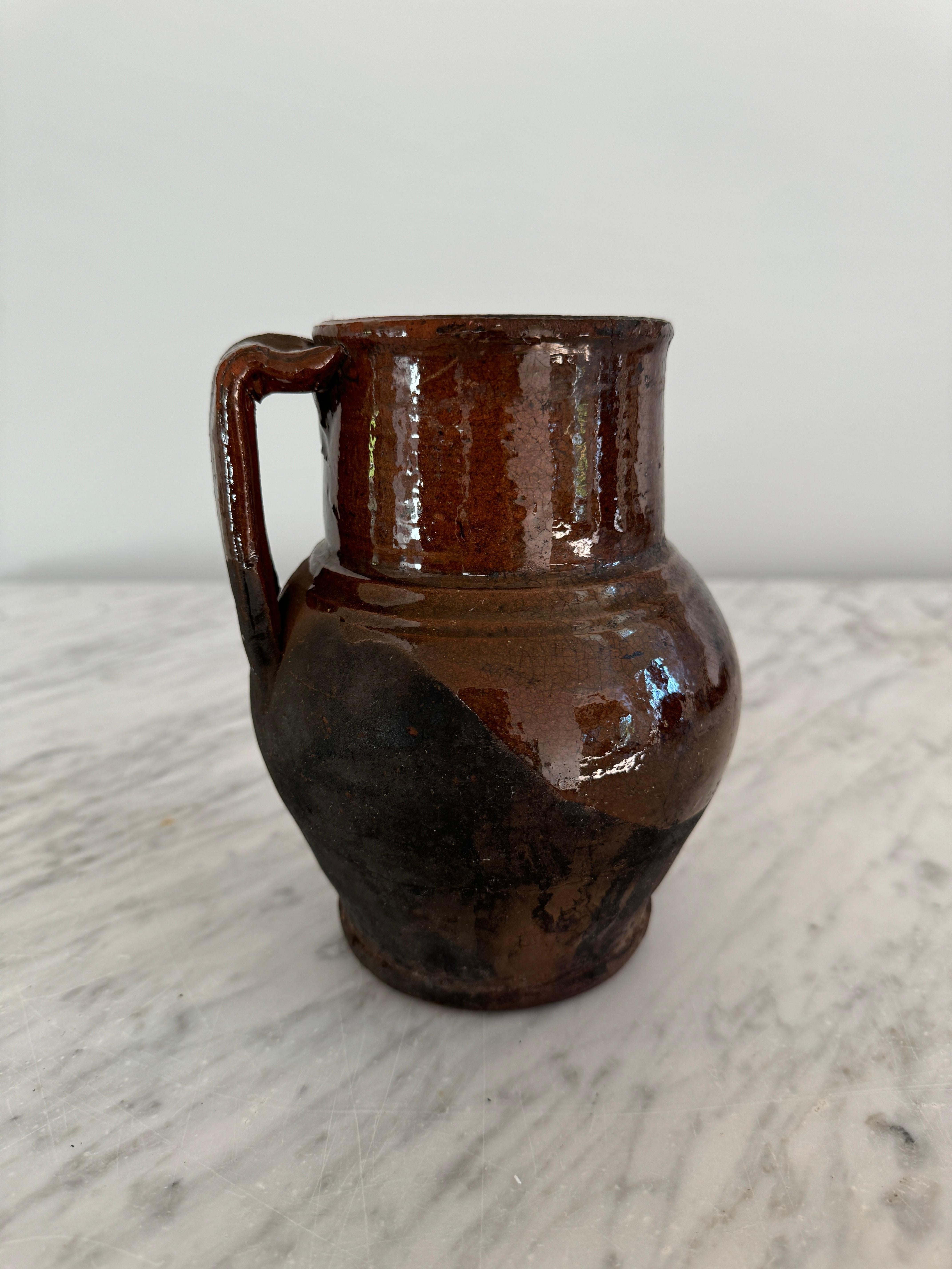 Italiano Small Brown Pignate Pot in vendita