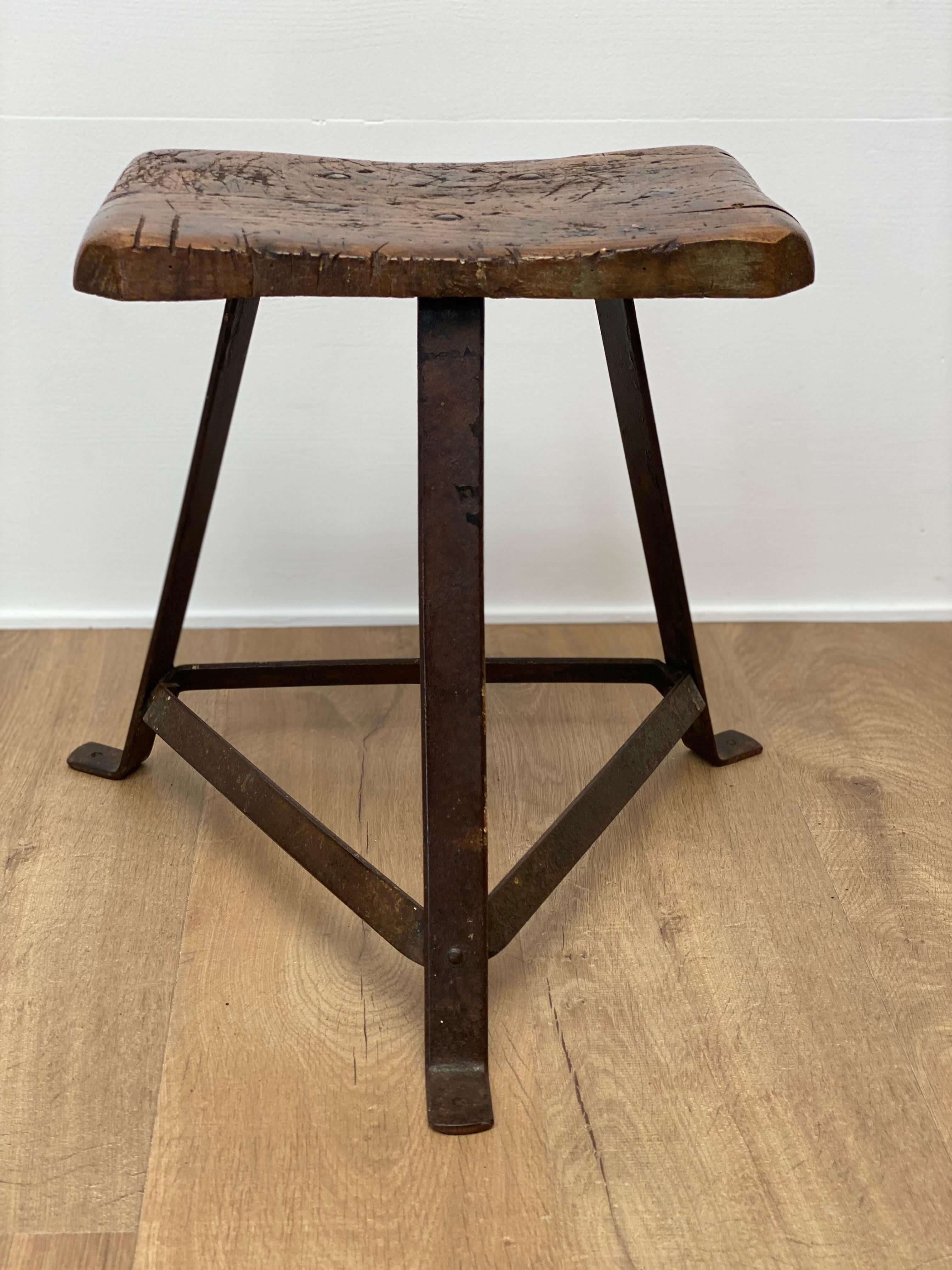 Powerful Industrial , Brutalist small Table/Stool,
beautiful patinated Elm Top on a Cast Iron patinated base,
can be used for different purposes,
very decorative object
