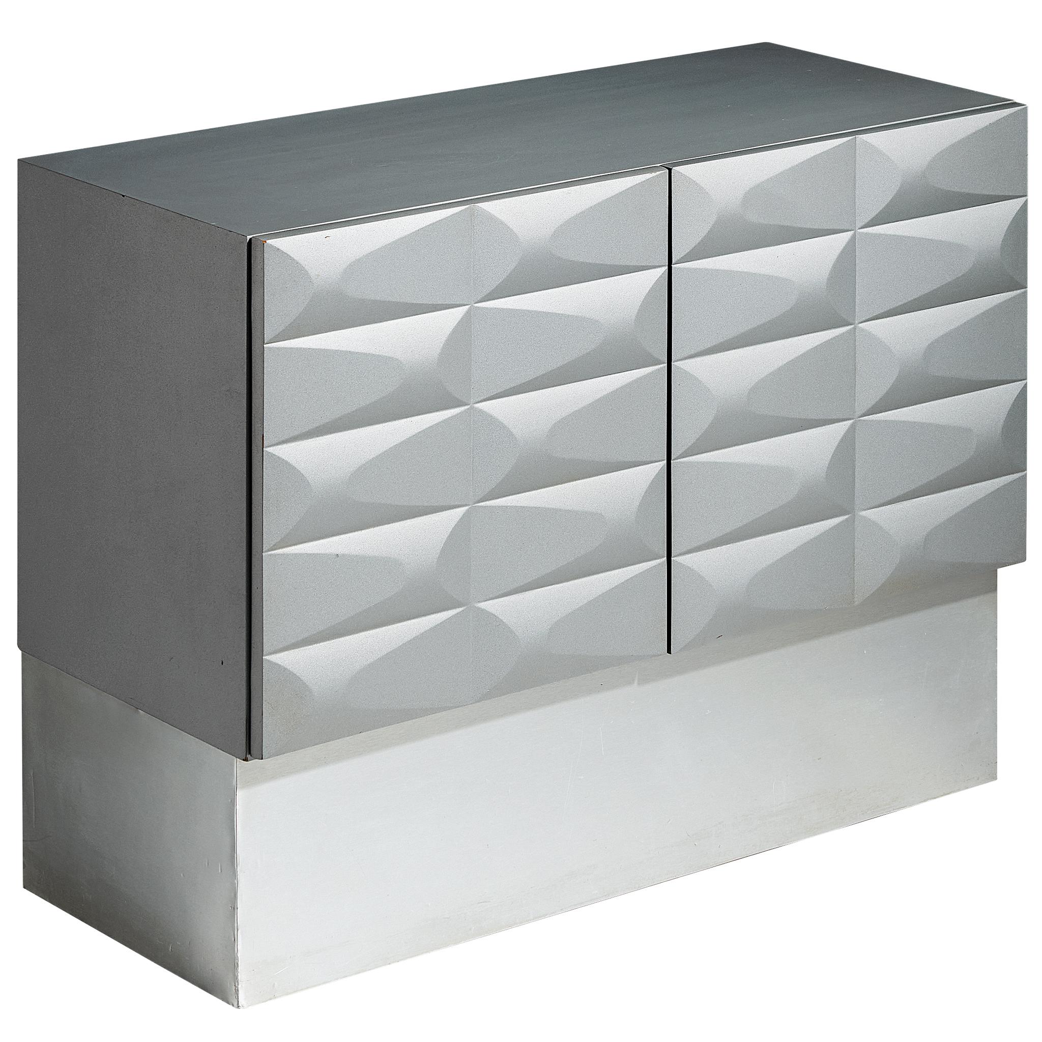 Brutalistischer Schrank in weichem Grau im Angebot