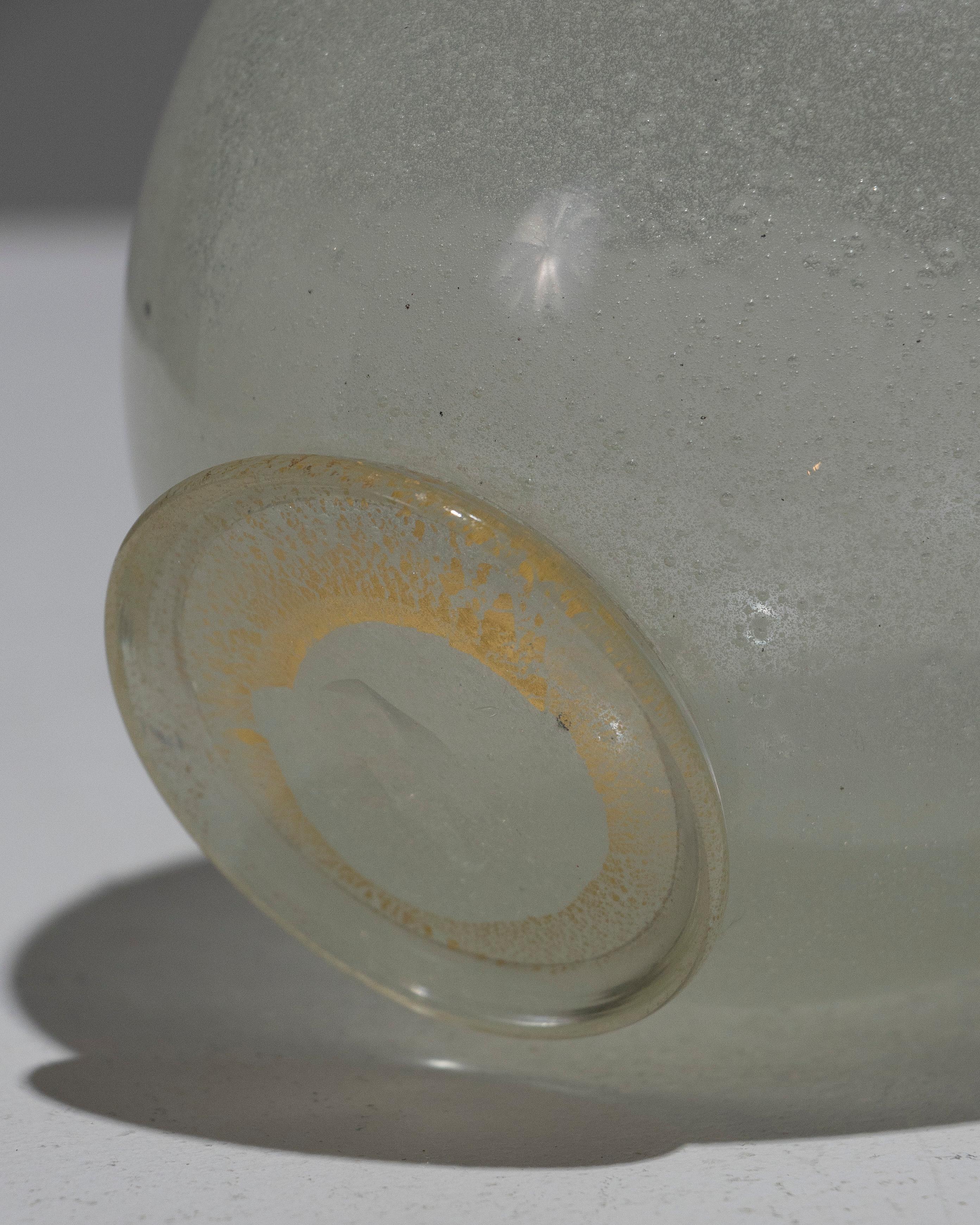 Piccolo vaso di vetro a bolle, anni '60 in vendita 1