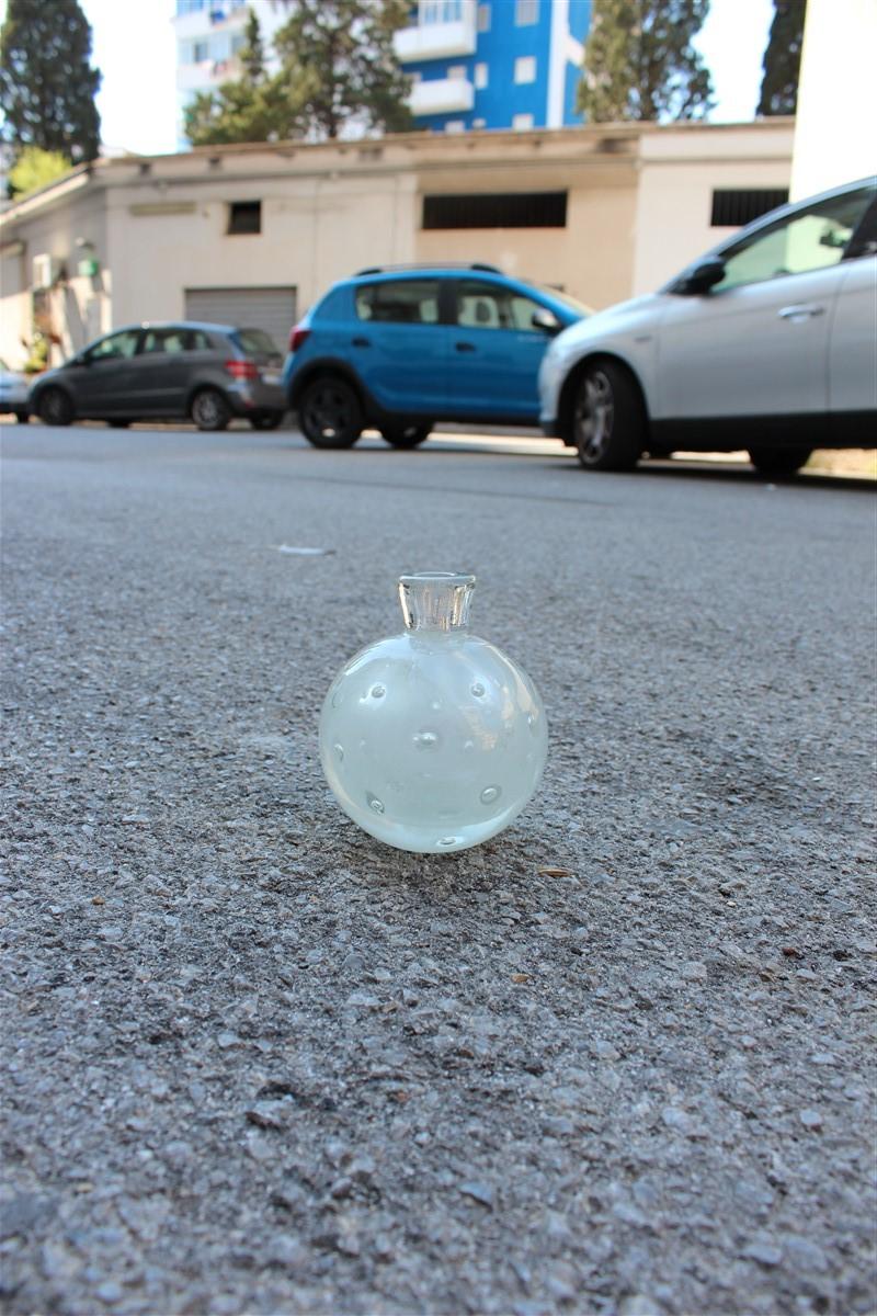 Small Bubble Vase 1940 Murano Glass Attributed to Barovier Air Bubbles Inside In Good Condition For Sale In Palermo, Sicily