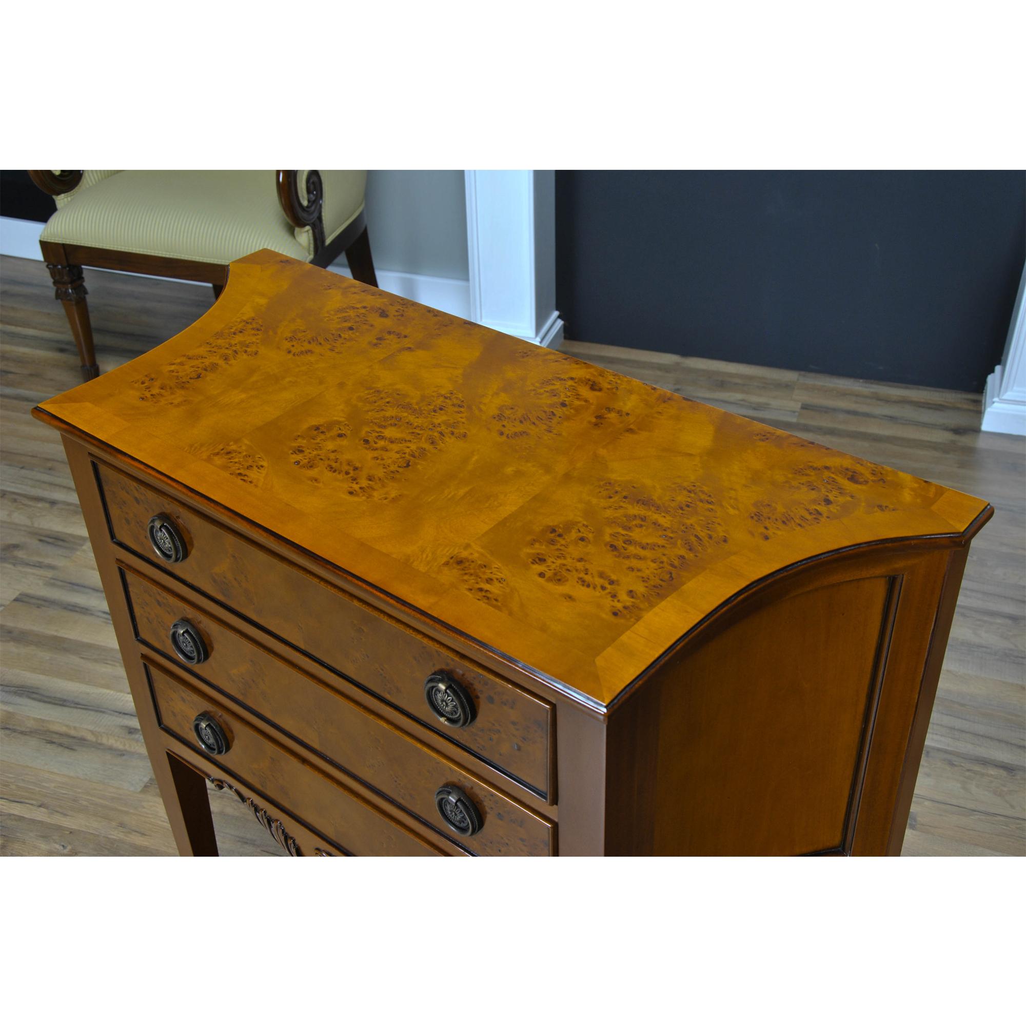 Hepplewhite Small Burled Sideboard  For Sale