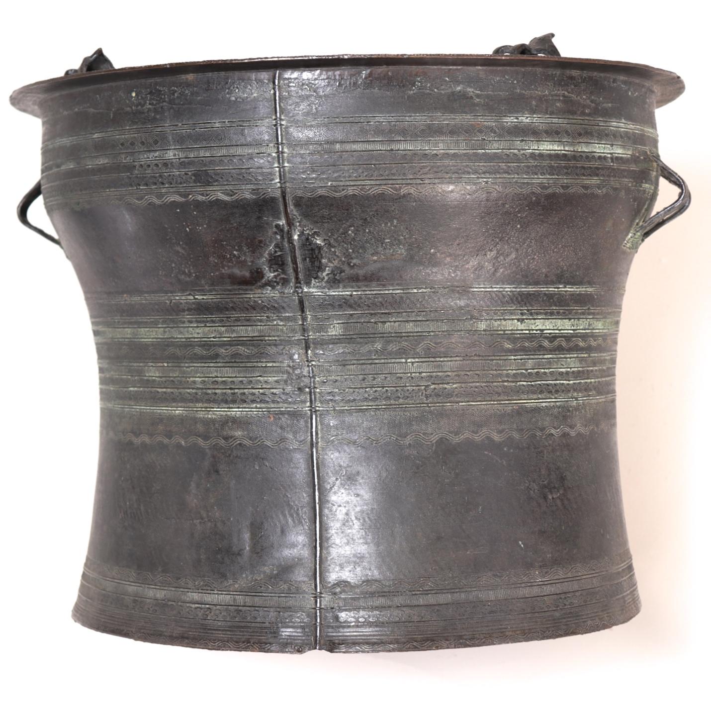 Small Burmese Karen 4 Frog Drum, 18th century In Good Condition For Sale In Point Richmond, CA
