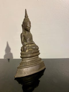 Bronze-Buddha aus birmanischer Shan Tai Yai-Bronze, 18. Jahrhundert, Burma