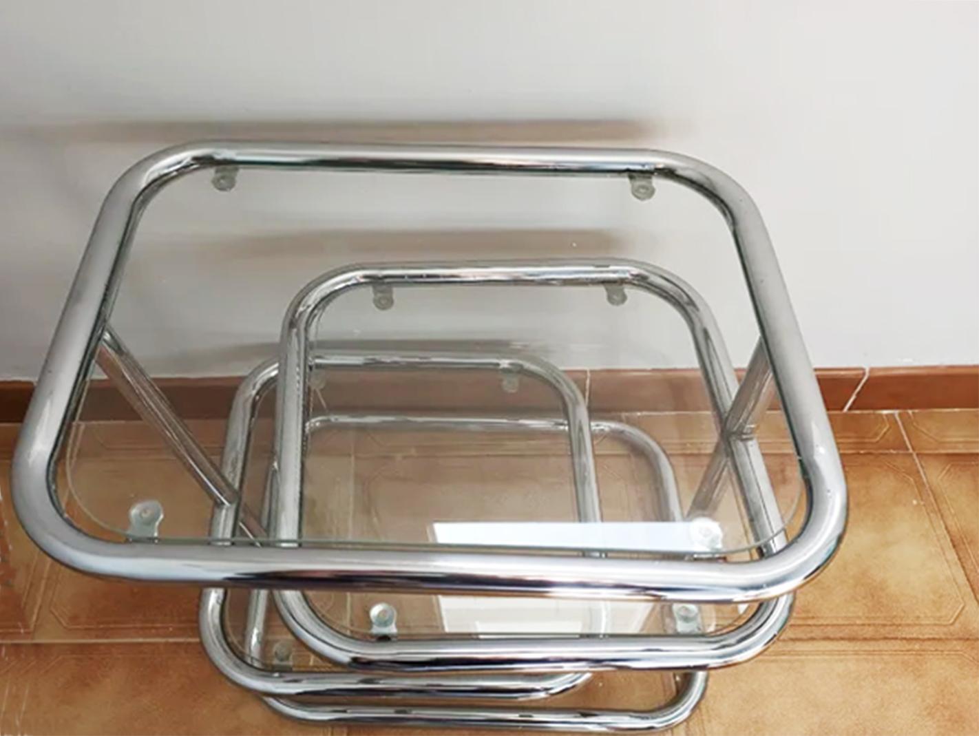 Late 20th Century Small But Extendable Steel Tube and Glass Table From the 70s  