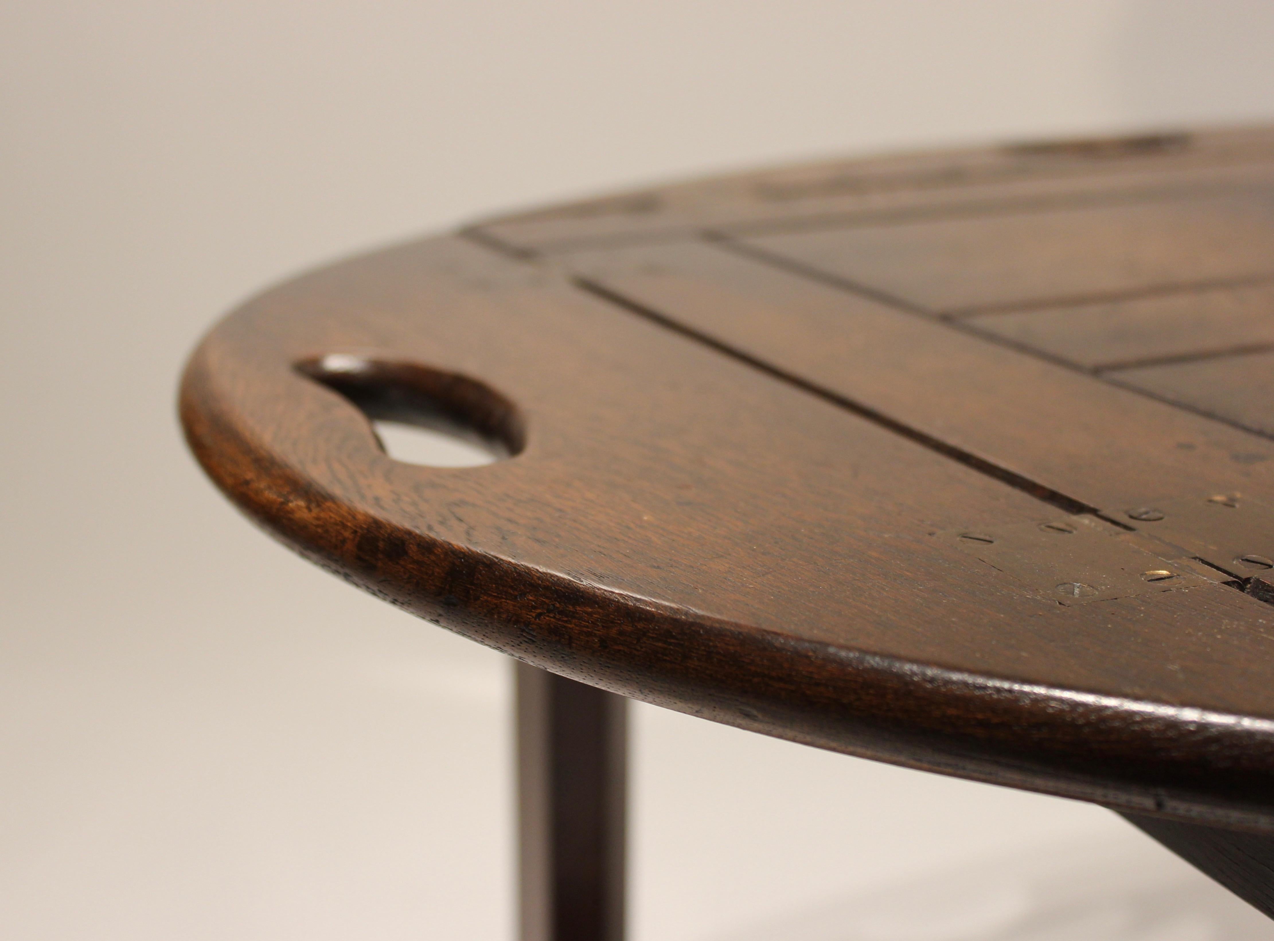 Small Butler's Tray in Mahogany and of English Design from the 1960s 6