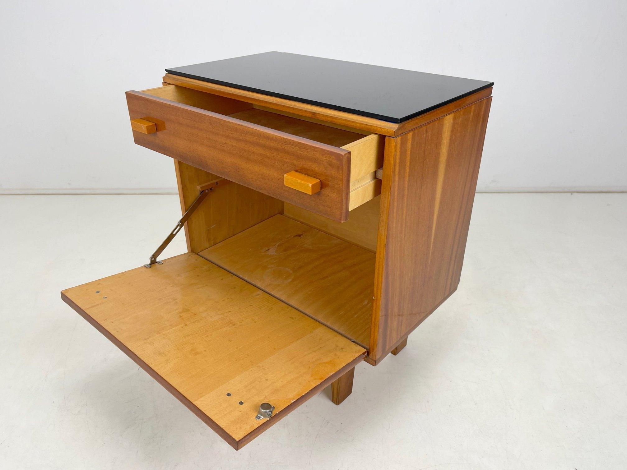 Small Cabinet or Bedside Table by Frantisek Mezulanik, 1960's In Good Condition For Sale In Praha, CZ