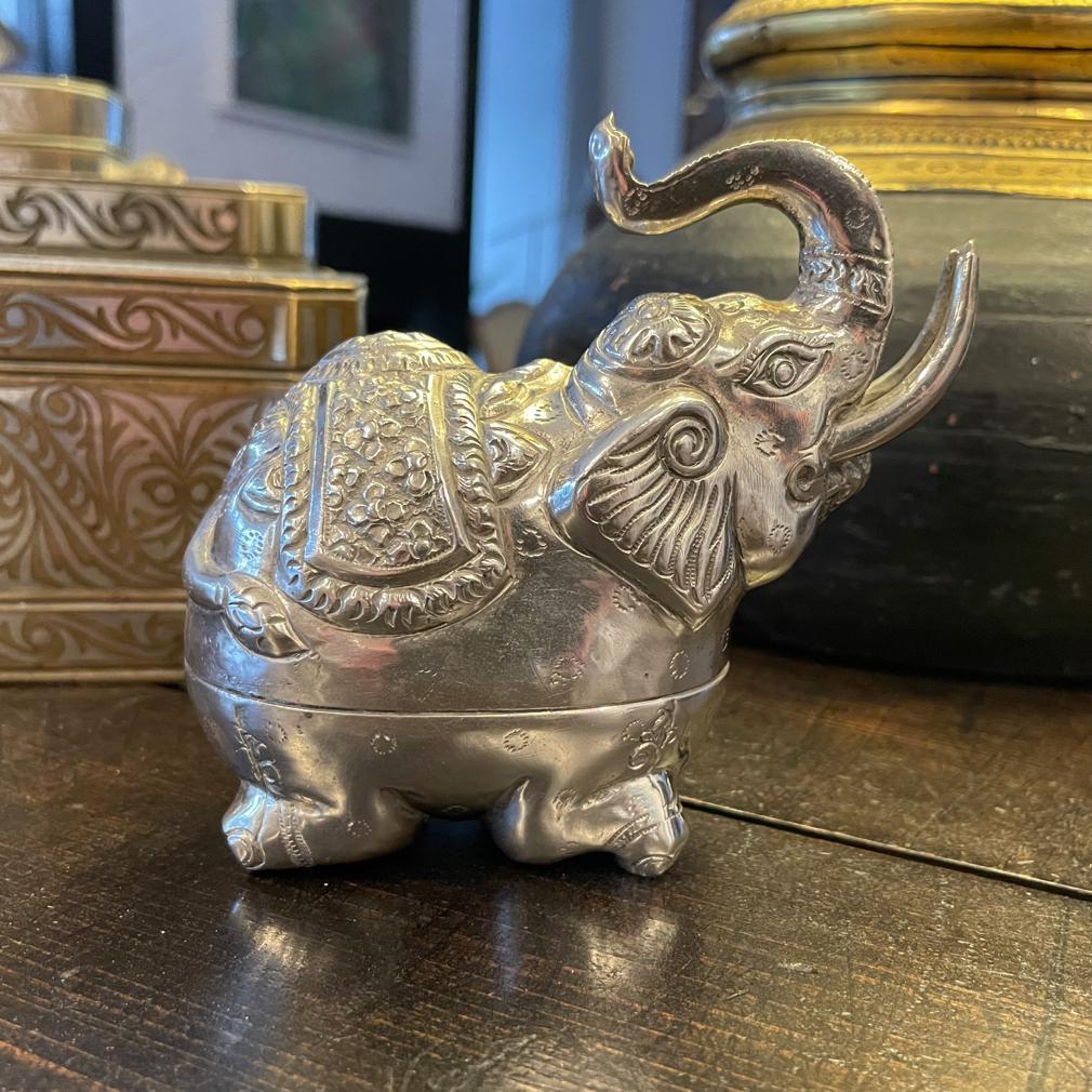 Small Cambodian Silver Elephant Box For Sale 3