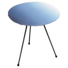 Kleiner Tisch aus Segeltuch von Philipp Aduatz