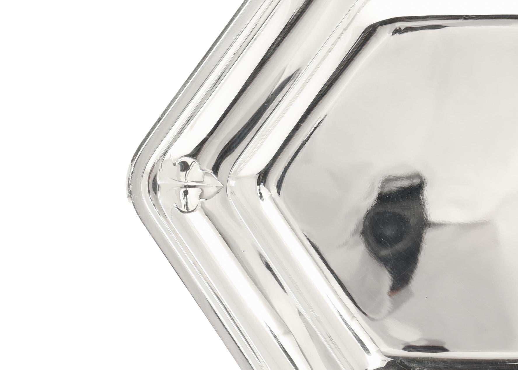 Piccolo vassoio/piatto in argento Sterling 950 Art Deco di Cartier/Robert Linzeler in vendita 4