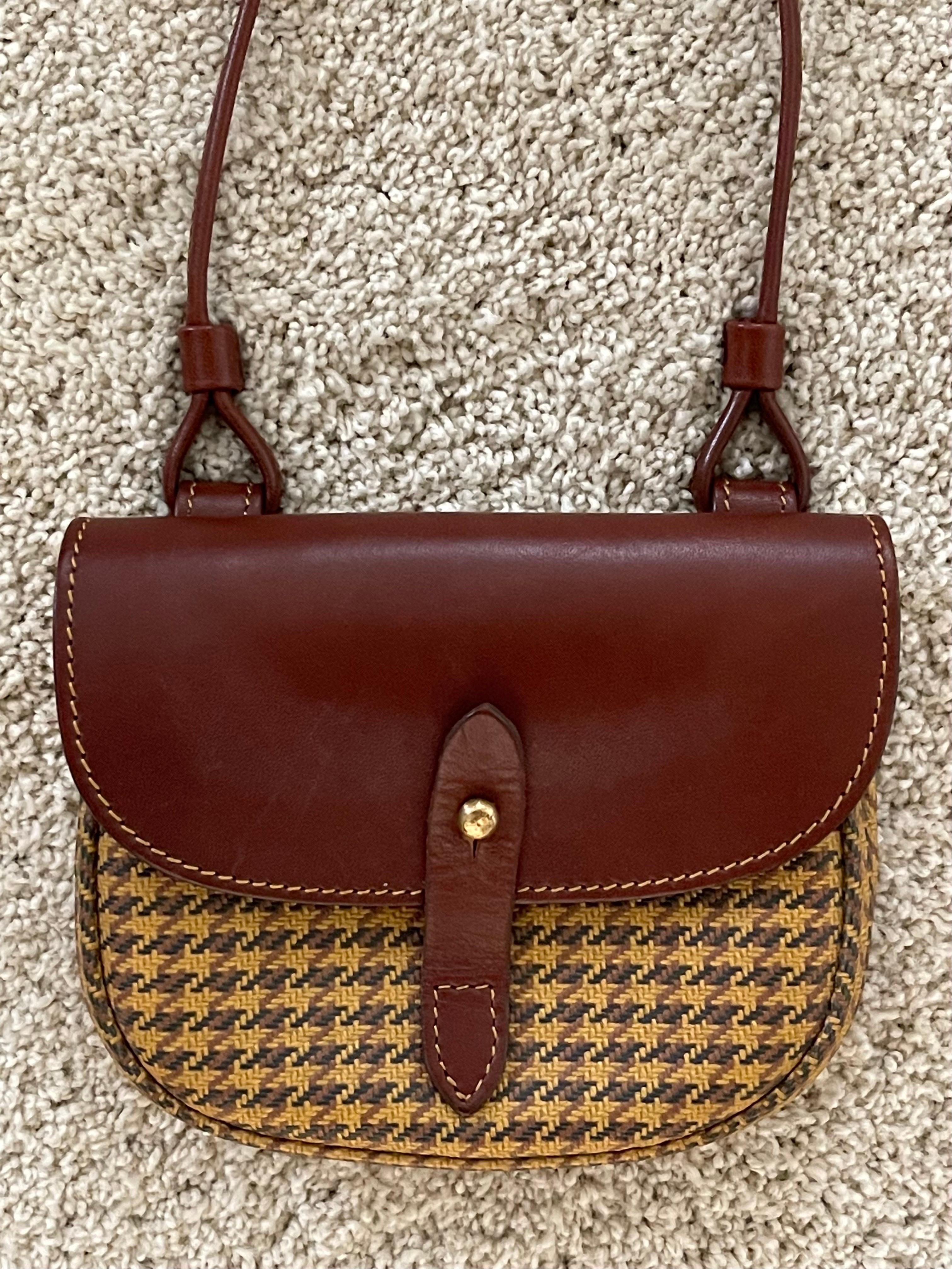 Small Cartridge Houndstooth Shoulder Bag by Marley Hodgson for Ghurka For Sale 5