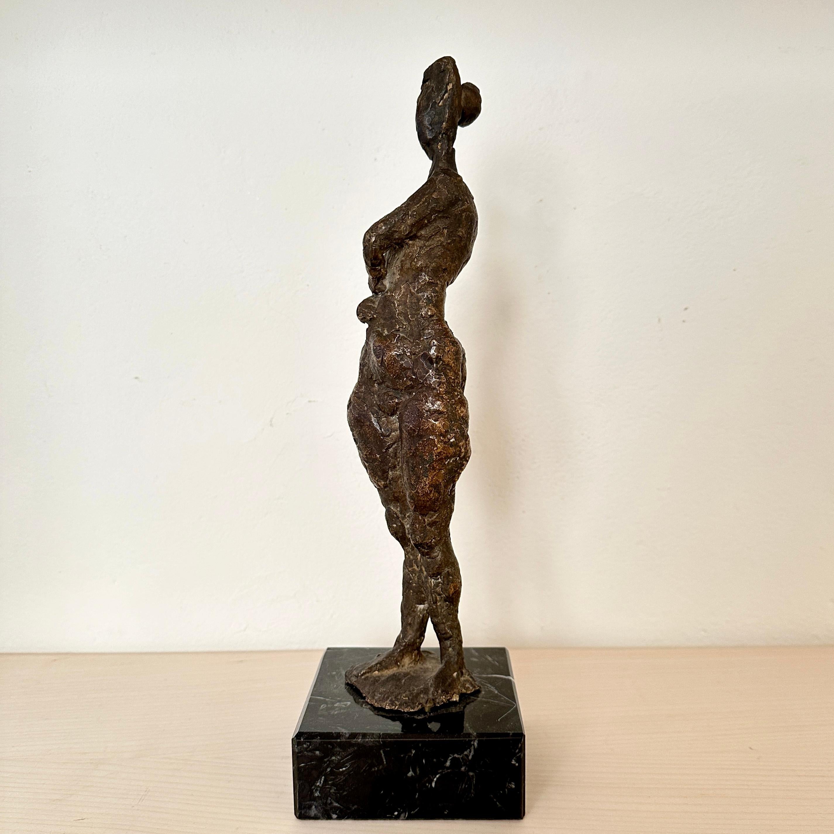 Mid-20th Century Small Cast Bronze Woman Sculpture by Oskar Bottoli on a Black Marble Stand, 1969 For Sale