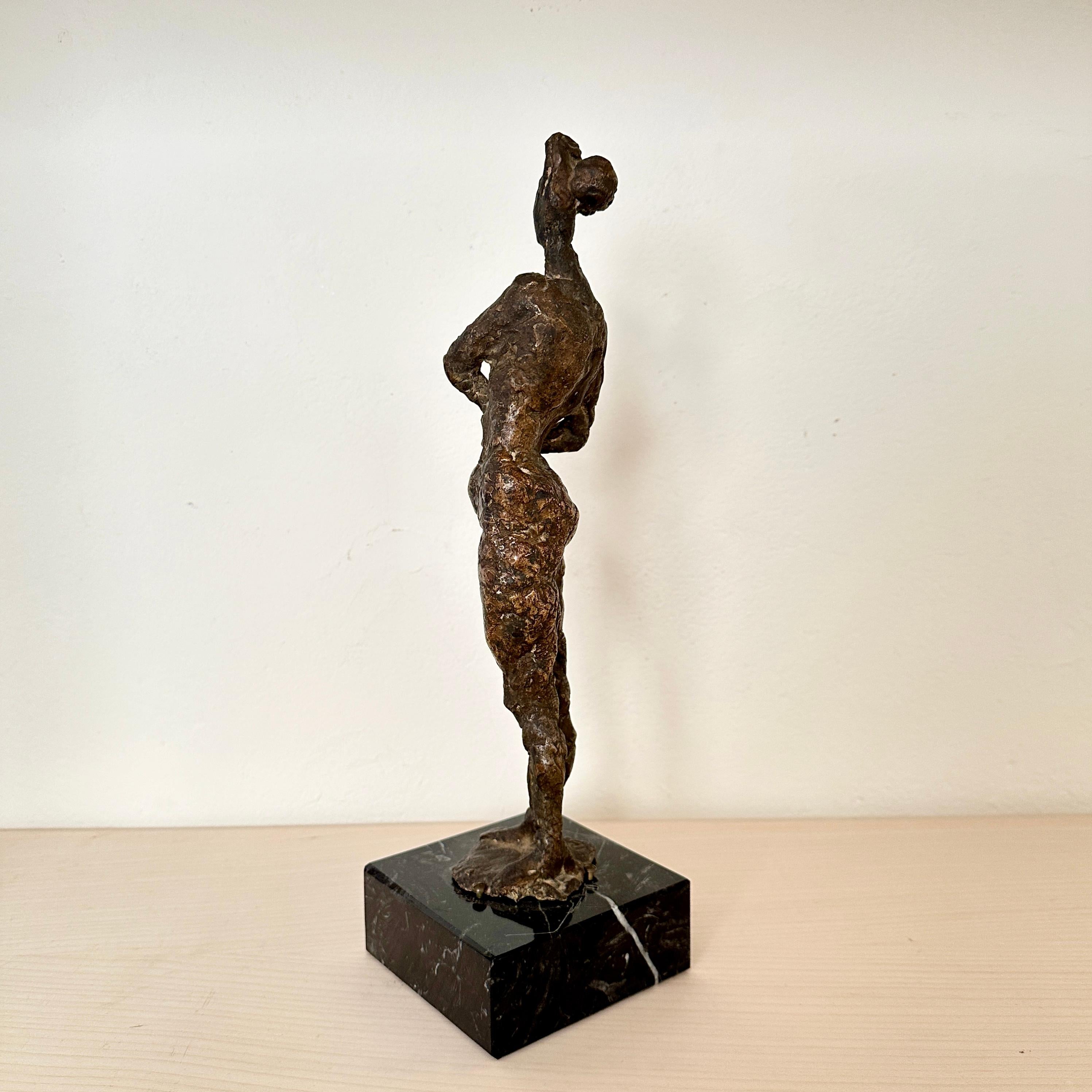 Small Cast Bronze Woman Sculpture by Oskar Bottoli on a Black Marble Stand, 1969 For Sale 2