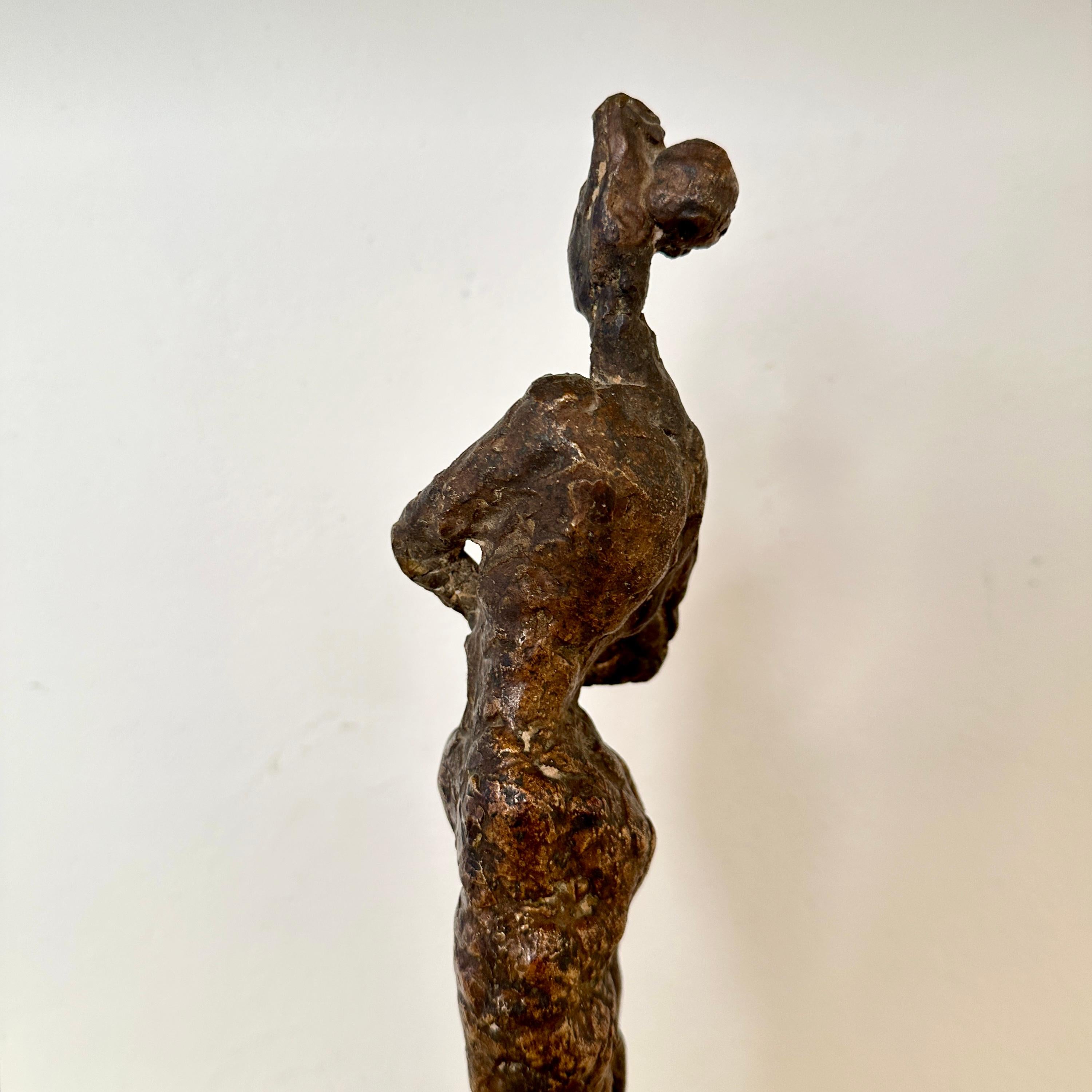 Small Cast Bronze Woman Sculpture by Oskar Bottoli on a Black Marble Stand, 1969 For Sale 3
