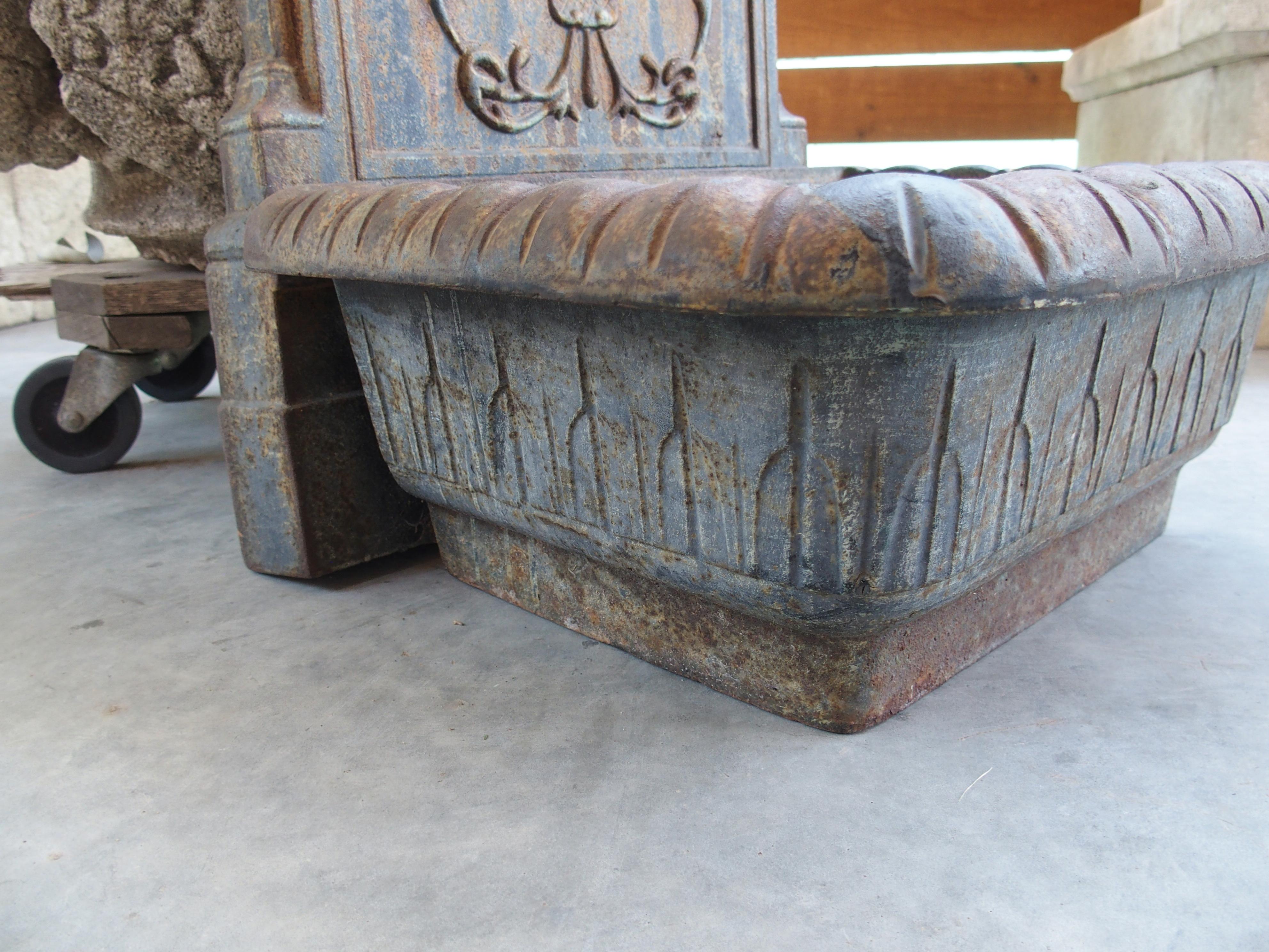 Small Cast Iron Fountain from Toulouse, France, 20th Century For Sale 3
