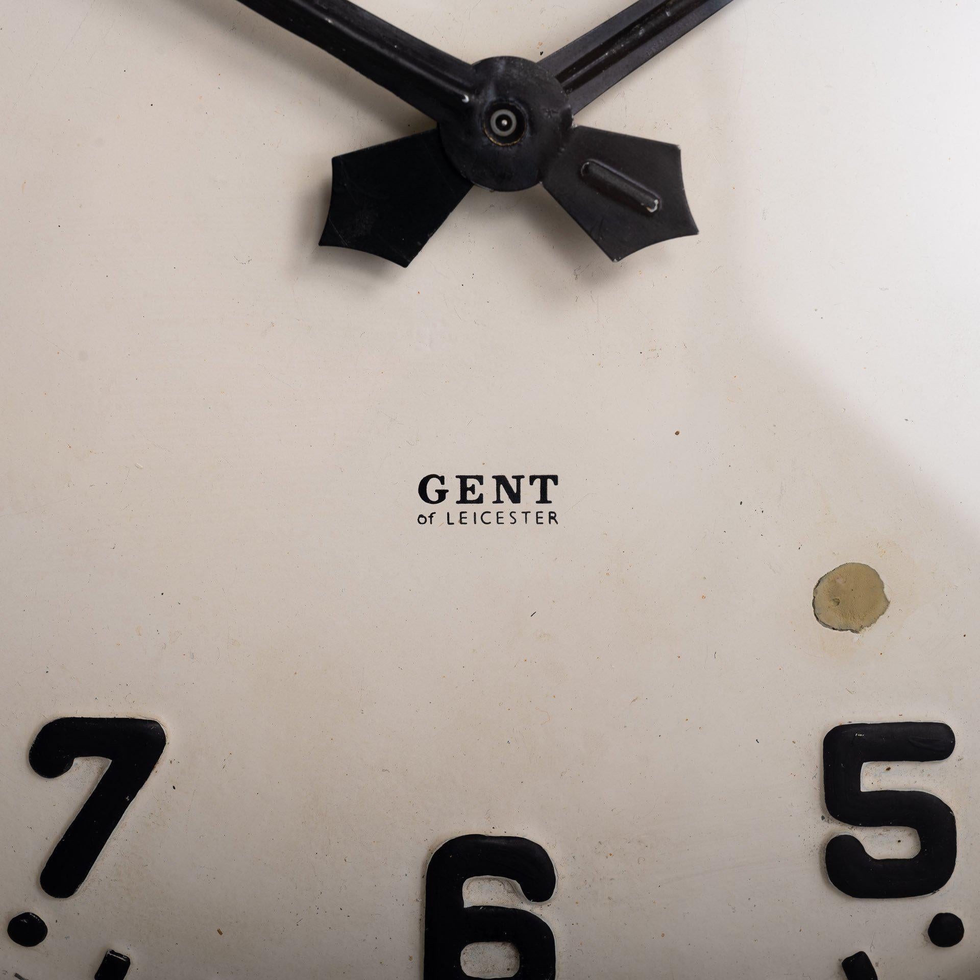 Small Cast Iron Station Wall Clock by Gent of Leicester In Distressed Condition In Nottingham, GB