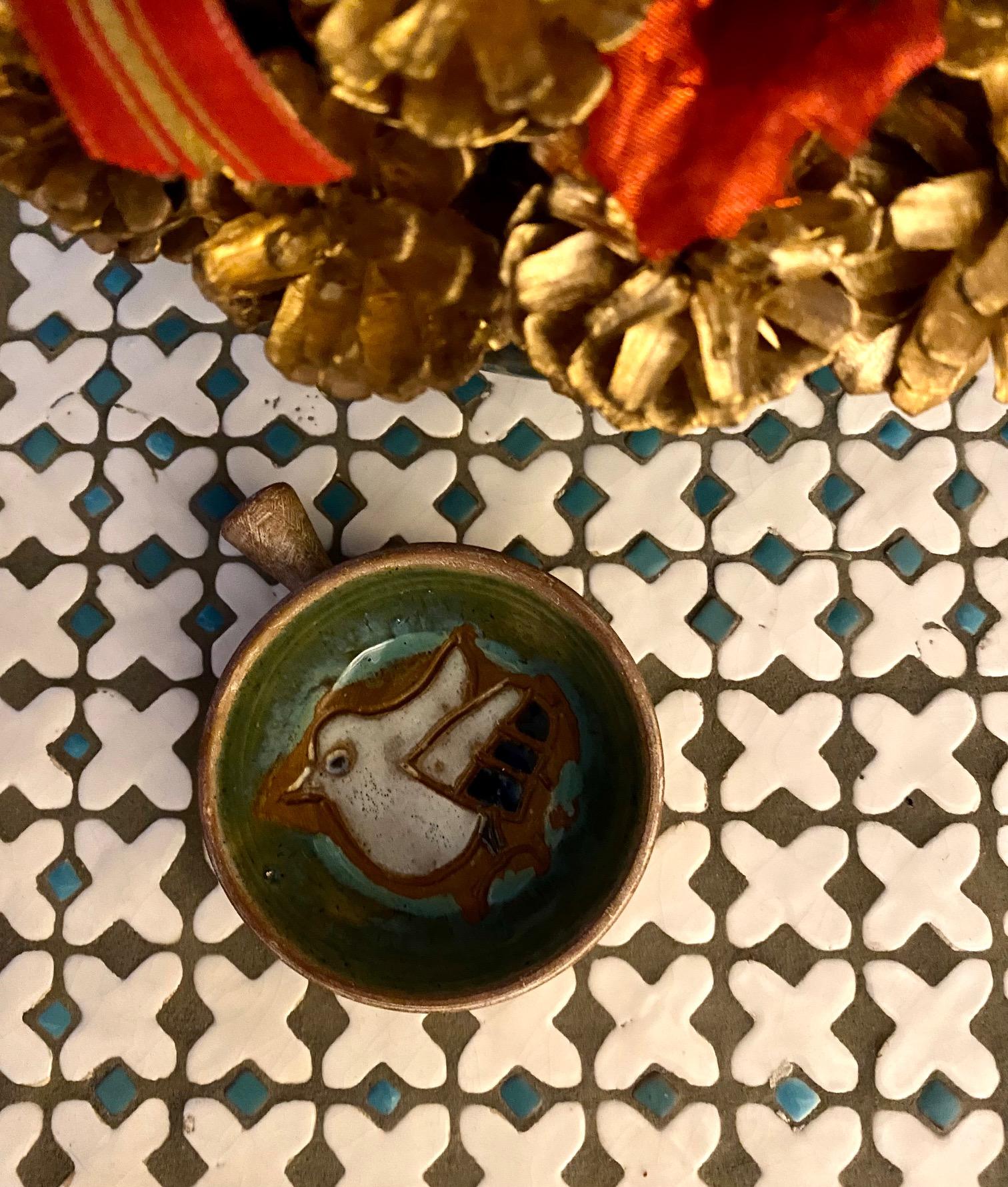 Small Ceramic Cup Vide-Poches Signed by Les Argonautes, Vallauris, 1960's In Good Condition For Sale In Paris, FR
