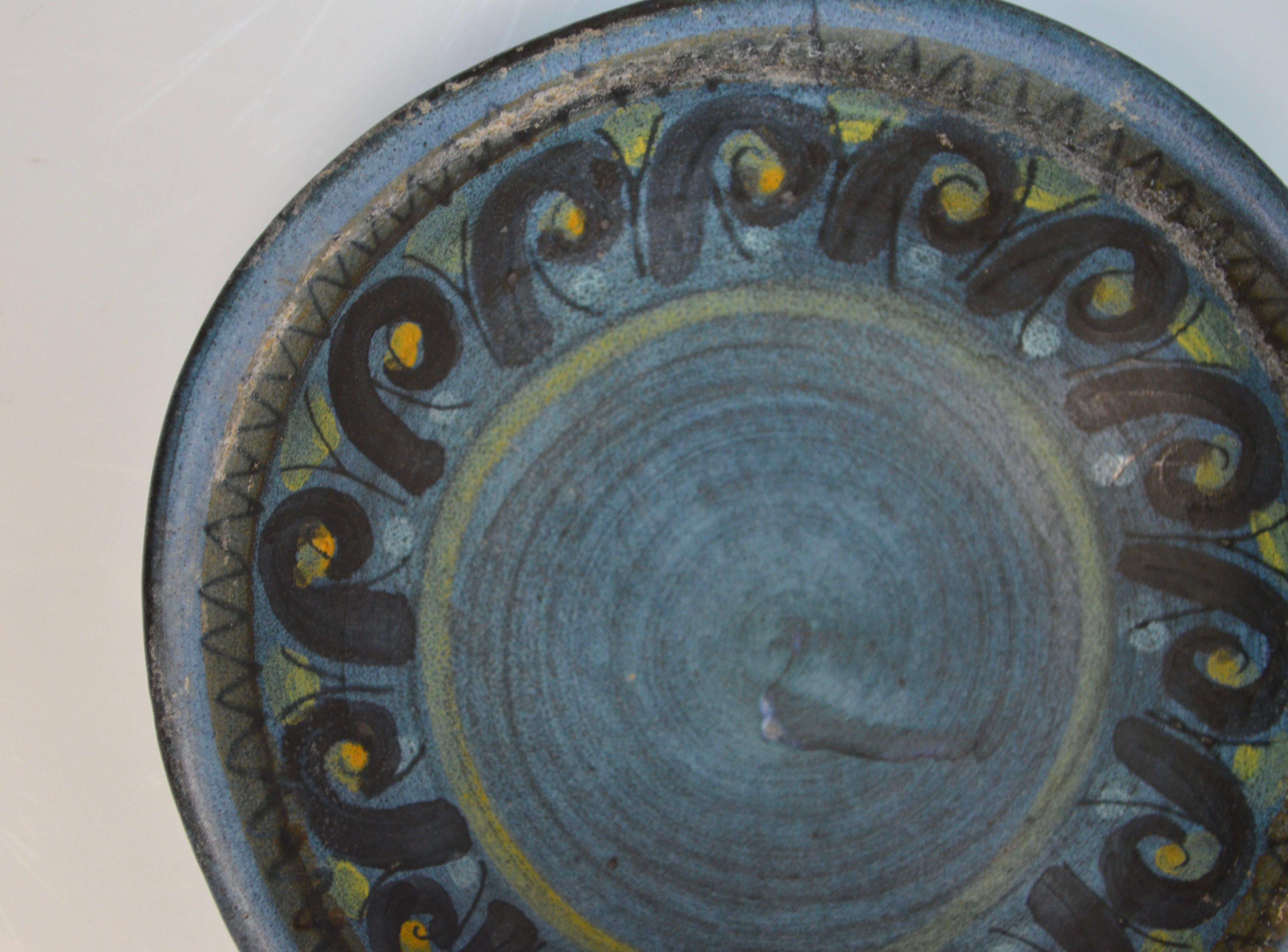 Metà XX secolo Piccolo piatto in ceramica di Jean De Lespinasse, Francia, anni '50 in vendita