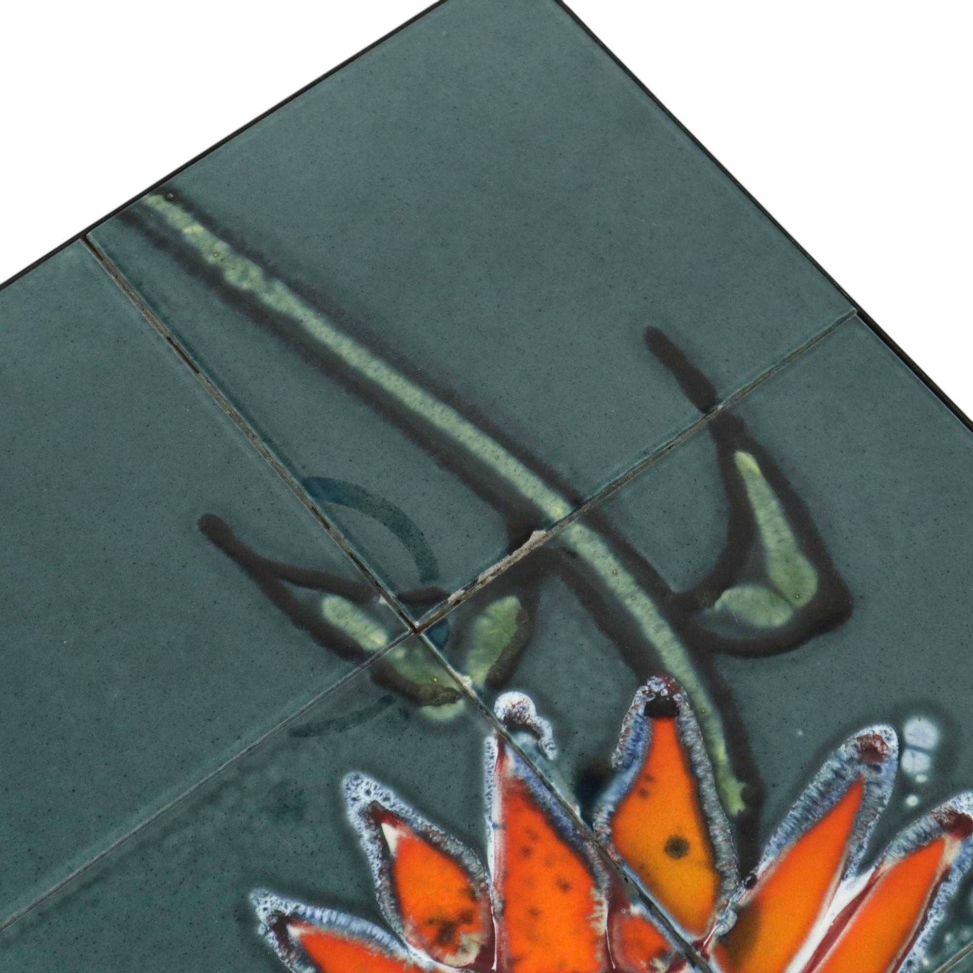 Petite table en céramique chromée Adri Belarti Orange Flower 47 cm en vente 2