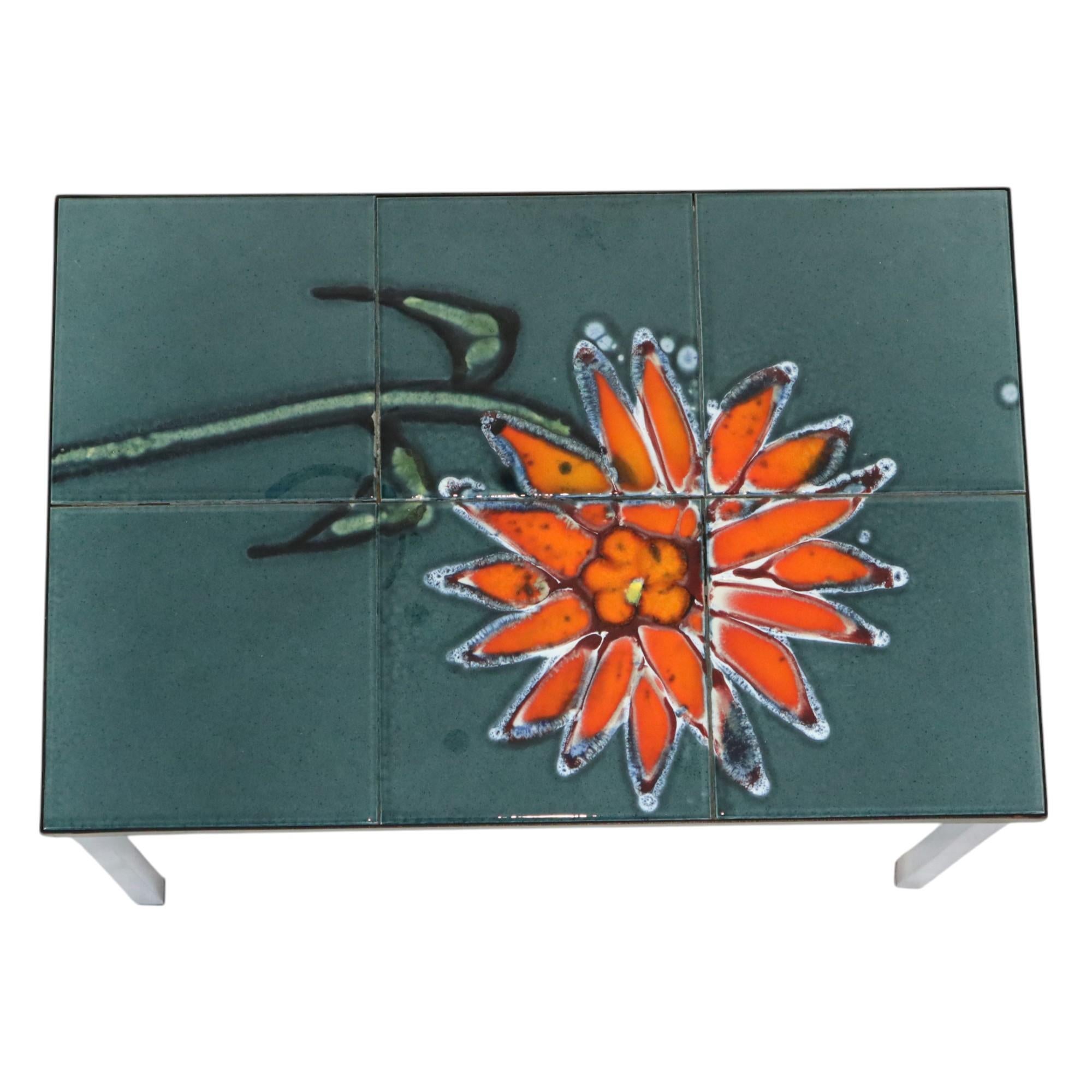 Petite table en céramique chromée Adri Belarti Orange Flower 47 cm Bon état - En vente à Poperinge, BE