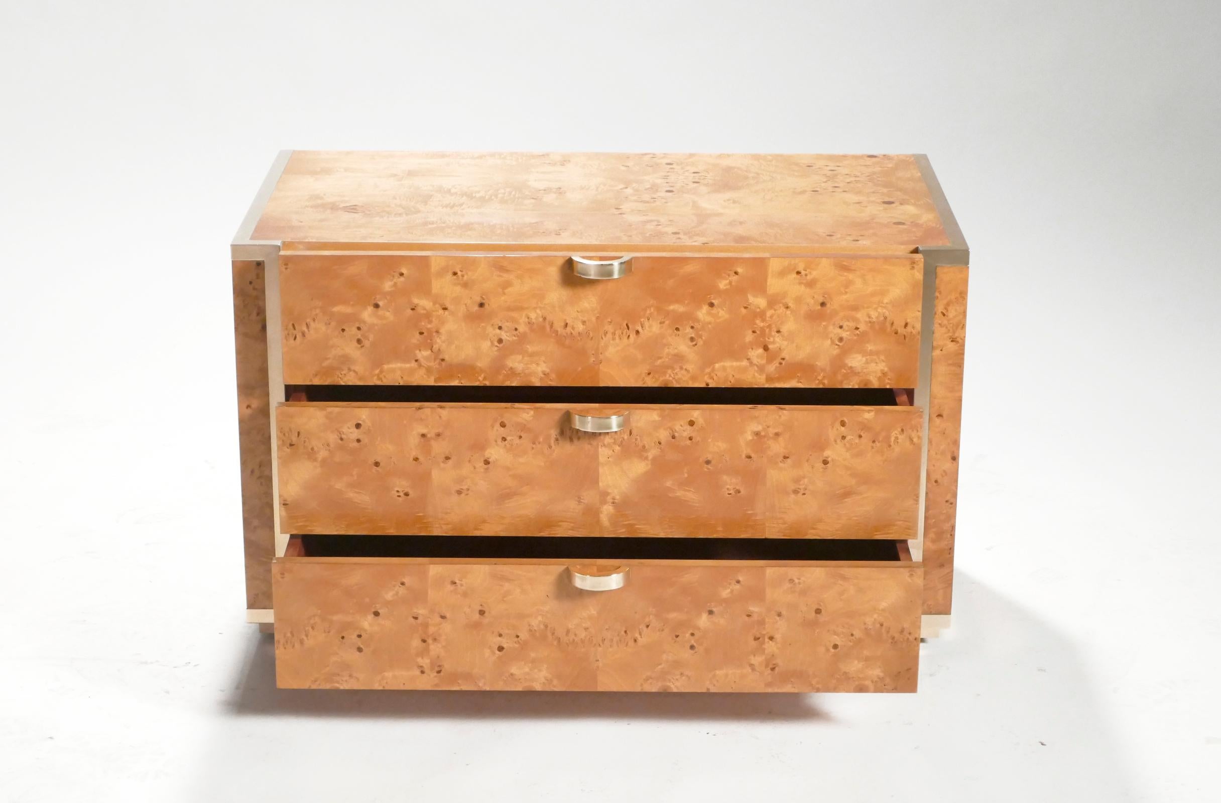 Small Chest of Drawers Burl and Brass J. C. Mahey, 1970s In Excellent Condition In Paris, IDF