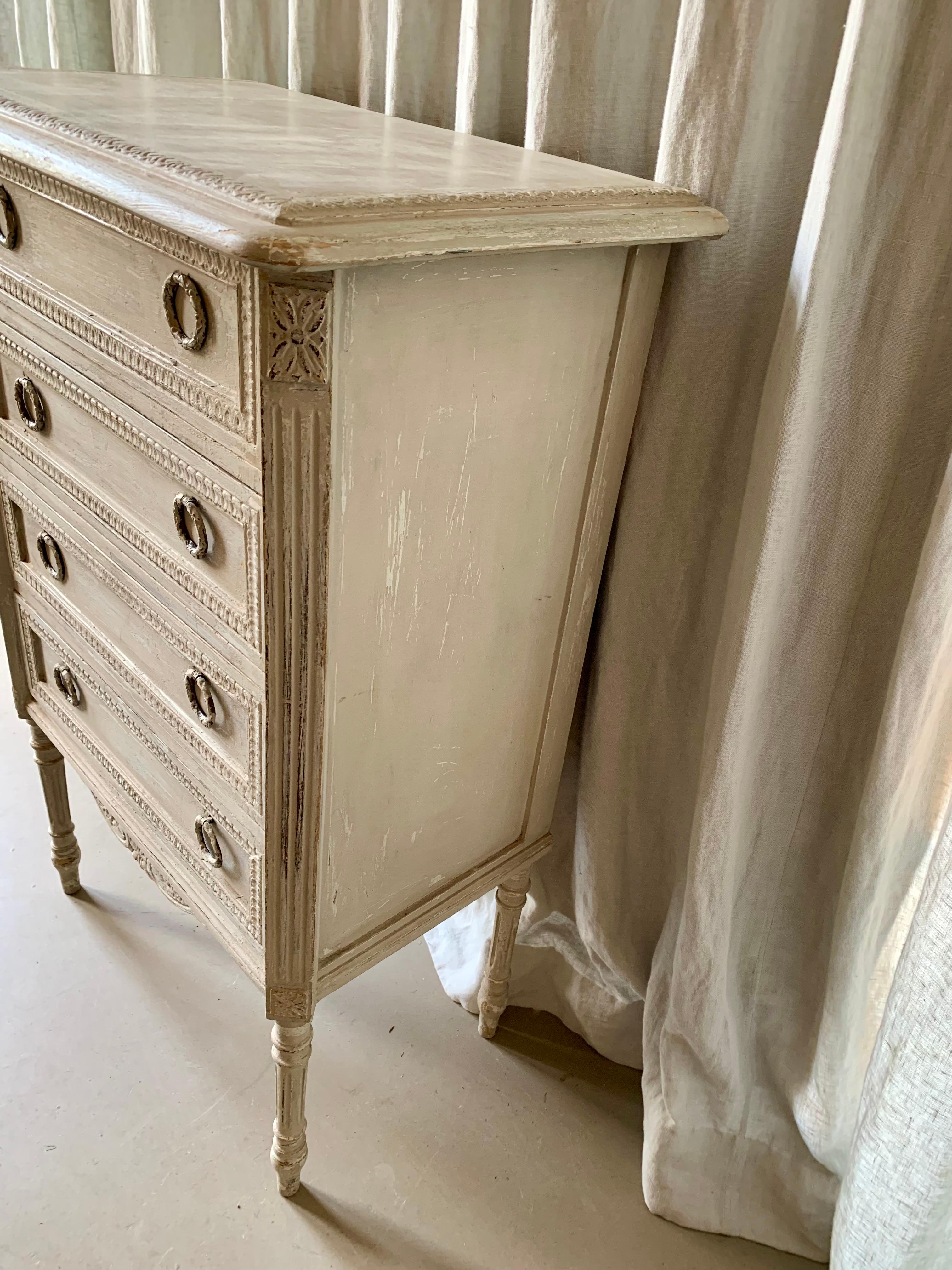 Small Chest of Drawers - Commode In Good Condition For Sale In Hellerup, DK