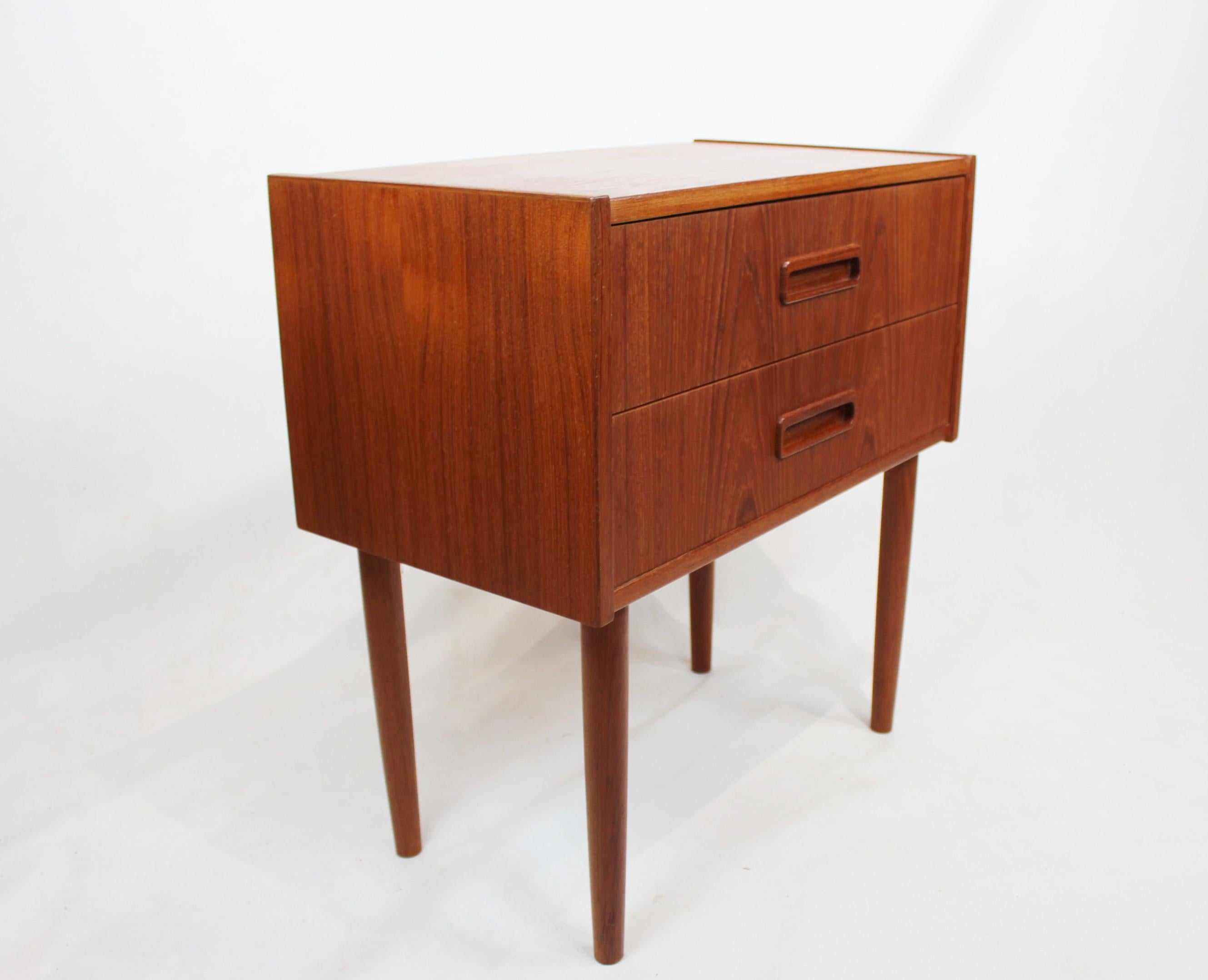 Small Chest of Drawers in Teak of Danish Design from the 1960s For Sale 1