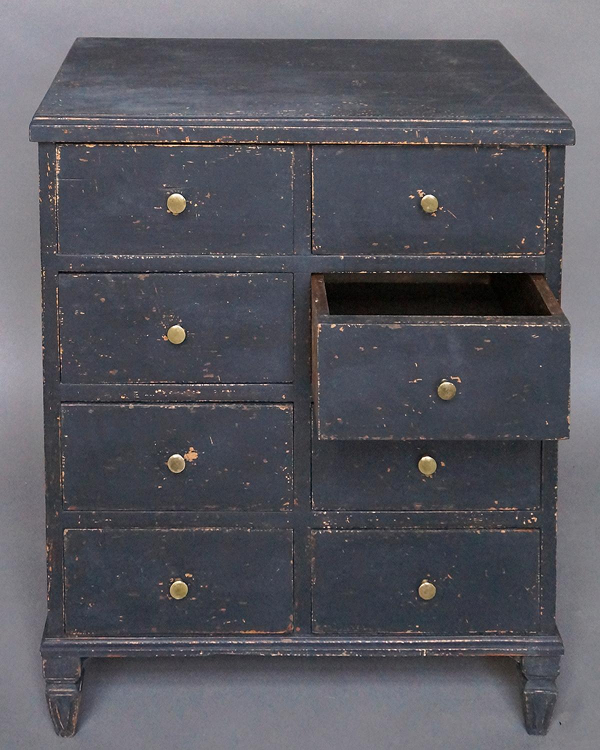 Neoclassical Small Chest with Eight Drawers