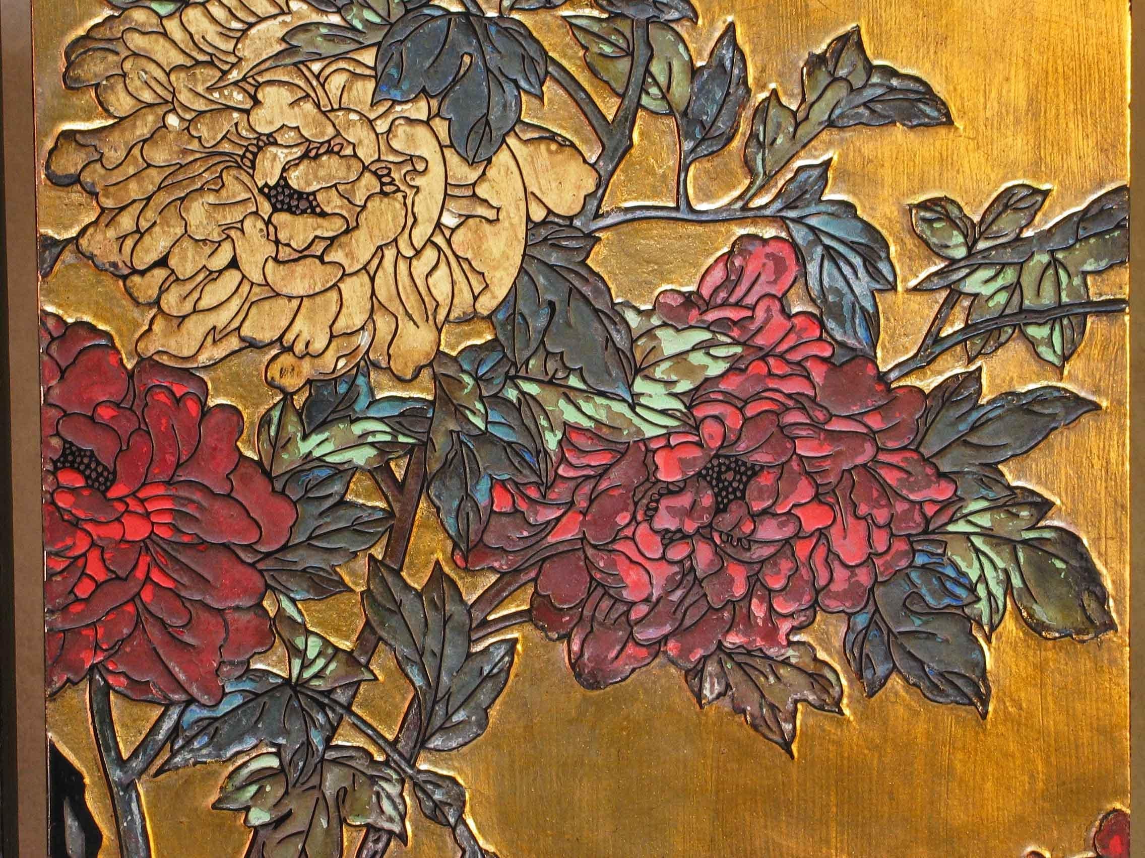 Small Chinese Coromandel and Lacquer Four-Fold Screen, Mid-20th Century In Good Condition In Ottawa, Ontario