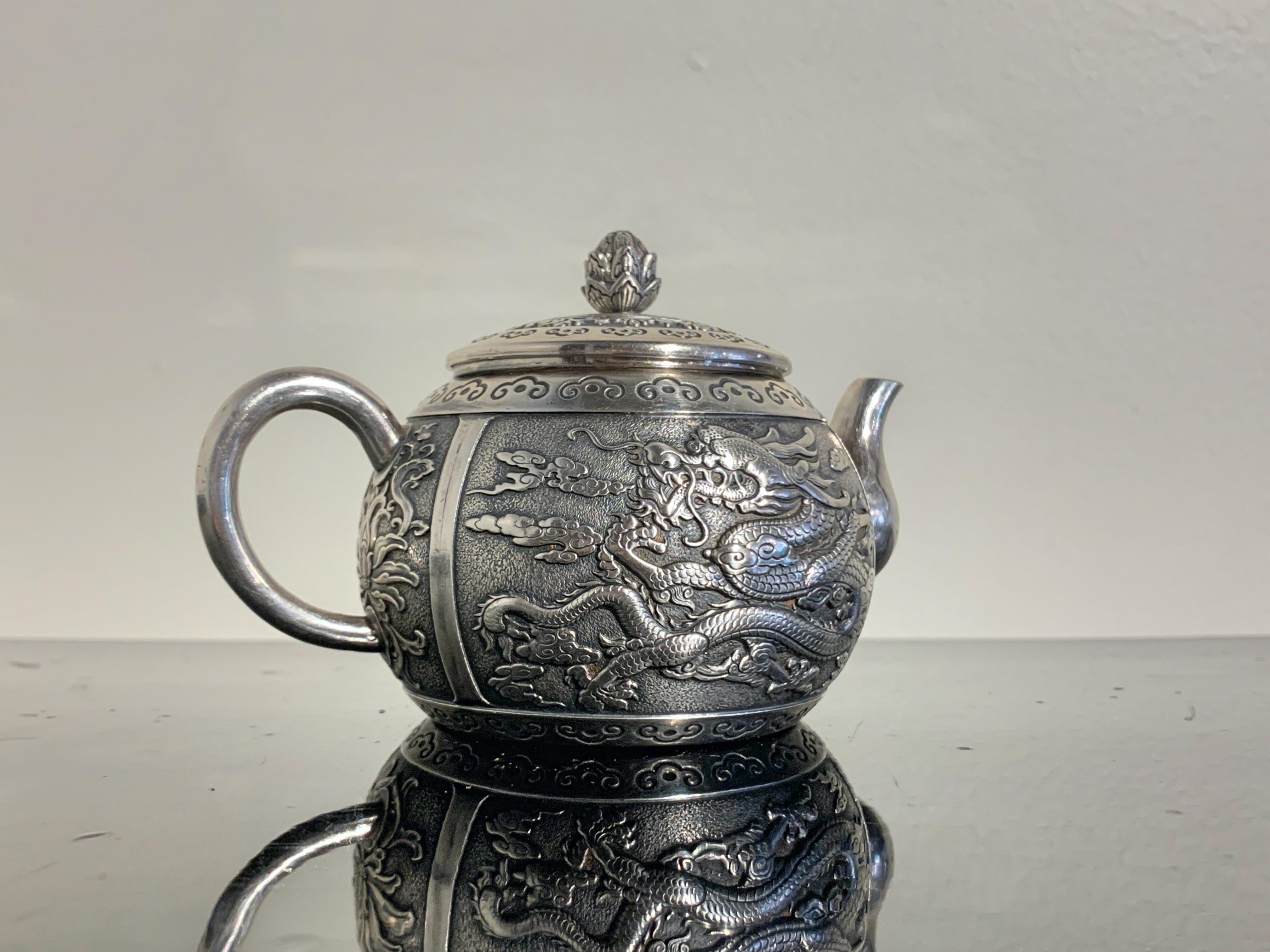 chinese dragon teapot