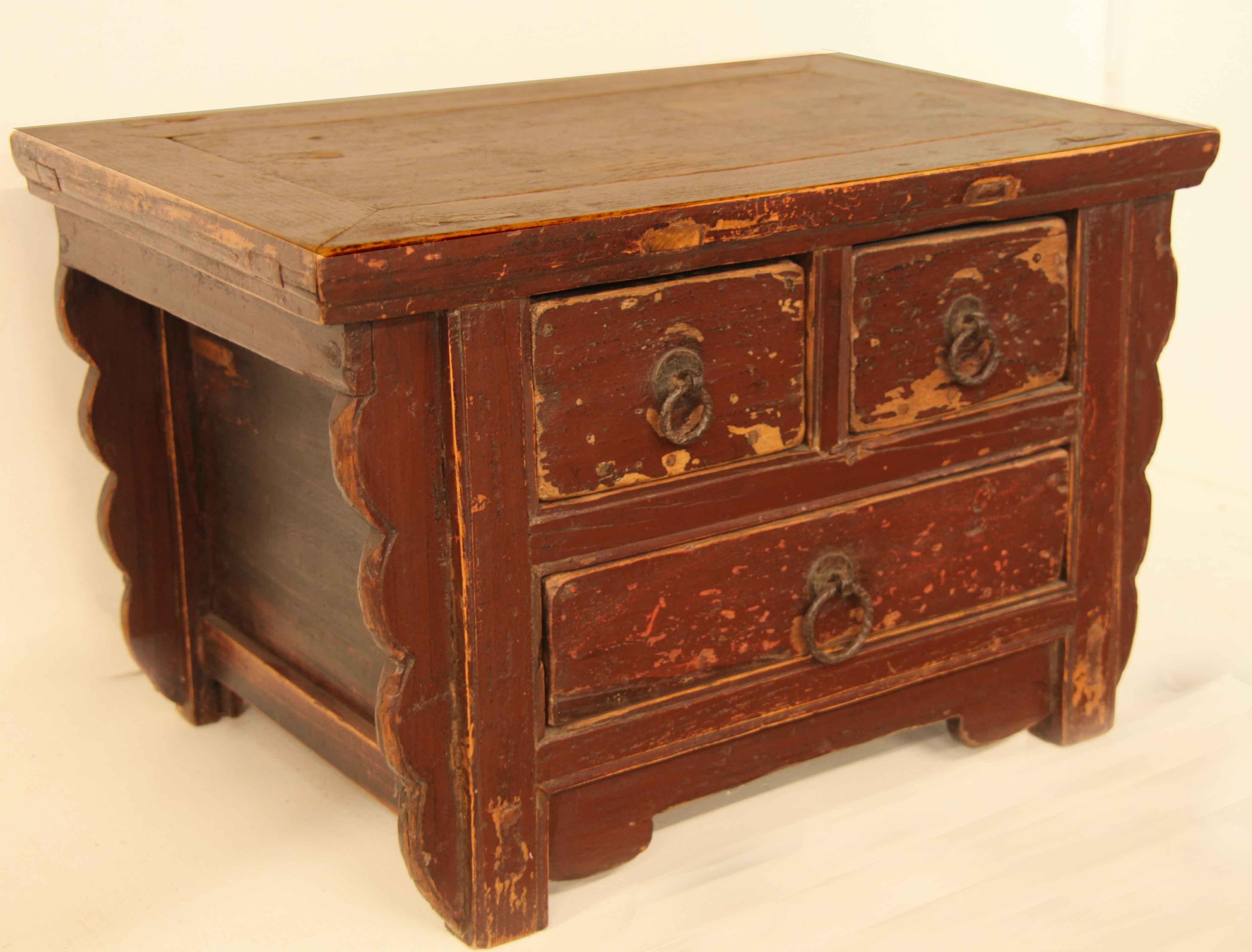 Late 19th Century Small Chinese Painted Chest For Sale
