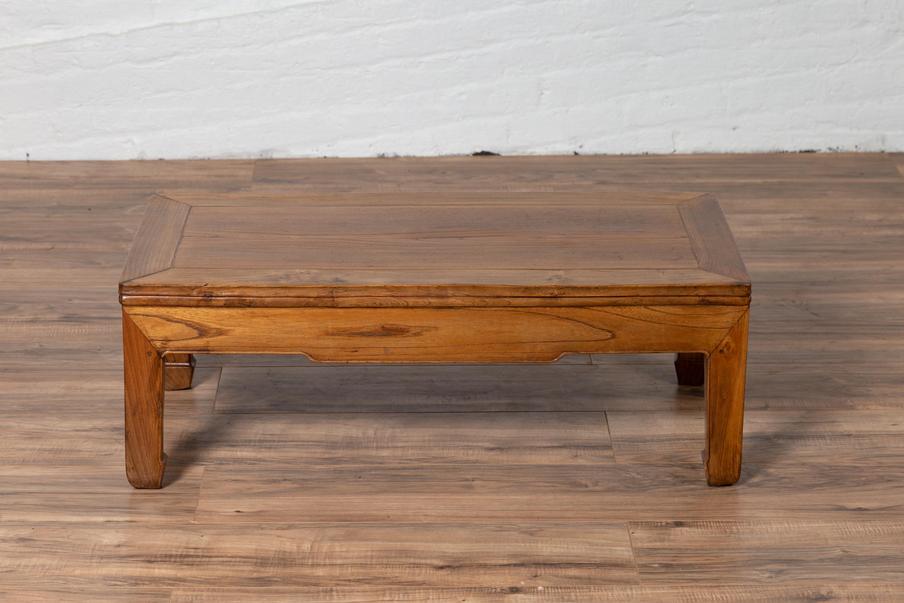 Small Chinese Vintage Natural Wood Coffee Table with Straight Horse