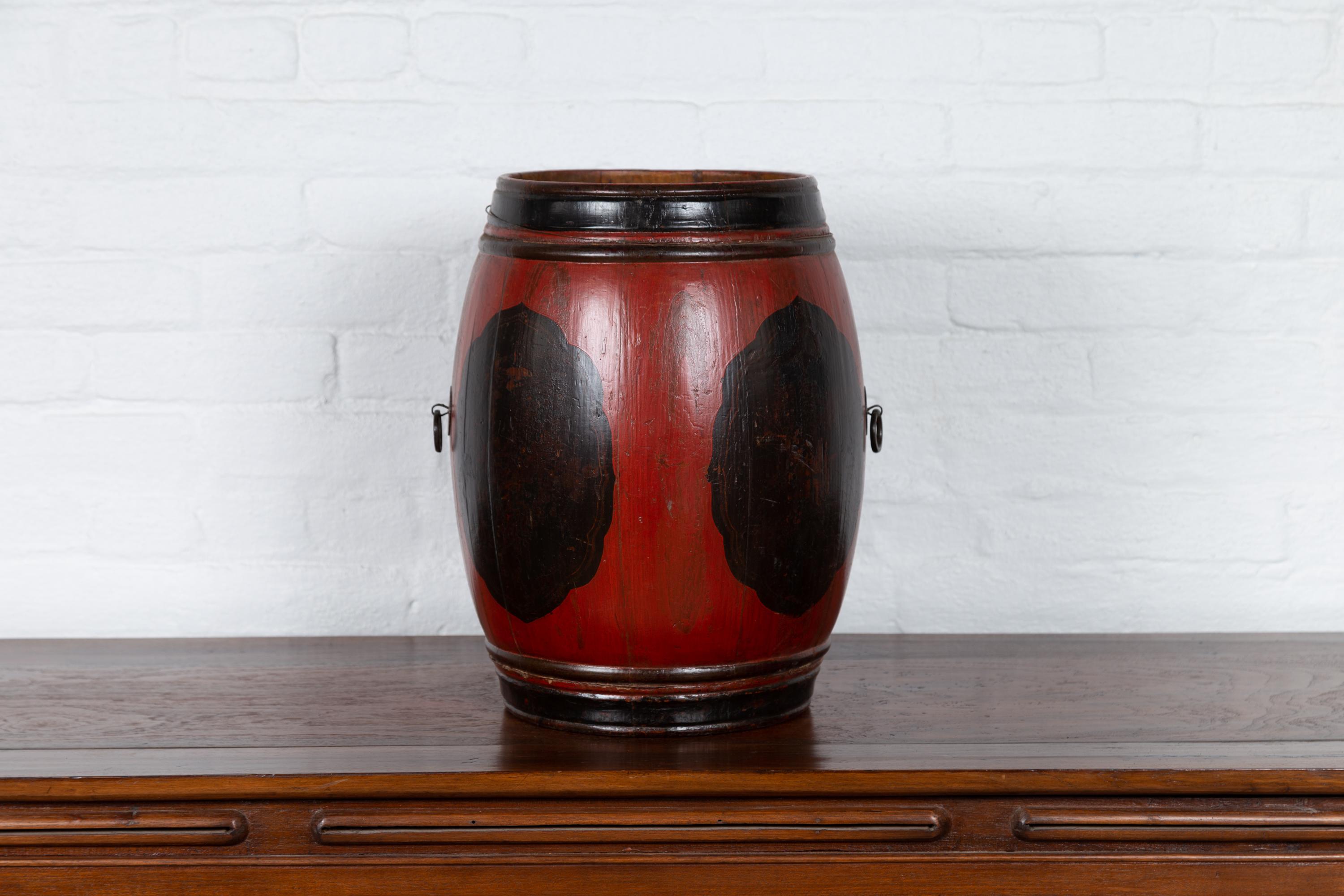 Small Chinese Vintage Wooden Barrel Planter with Red and Black Lacquered Decor For Sale 1