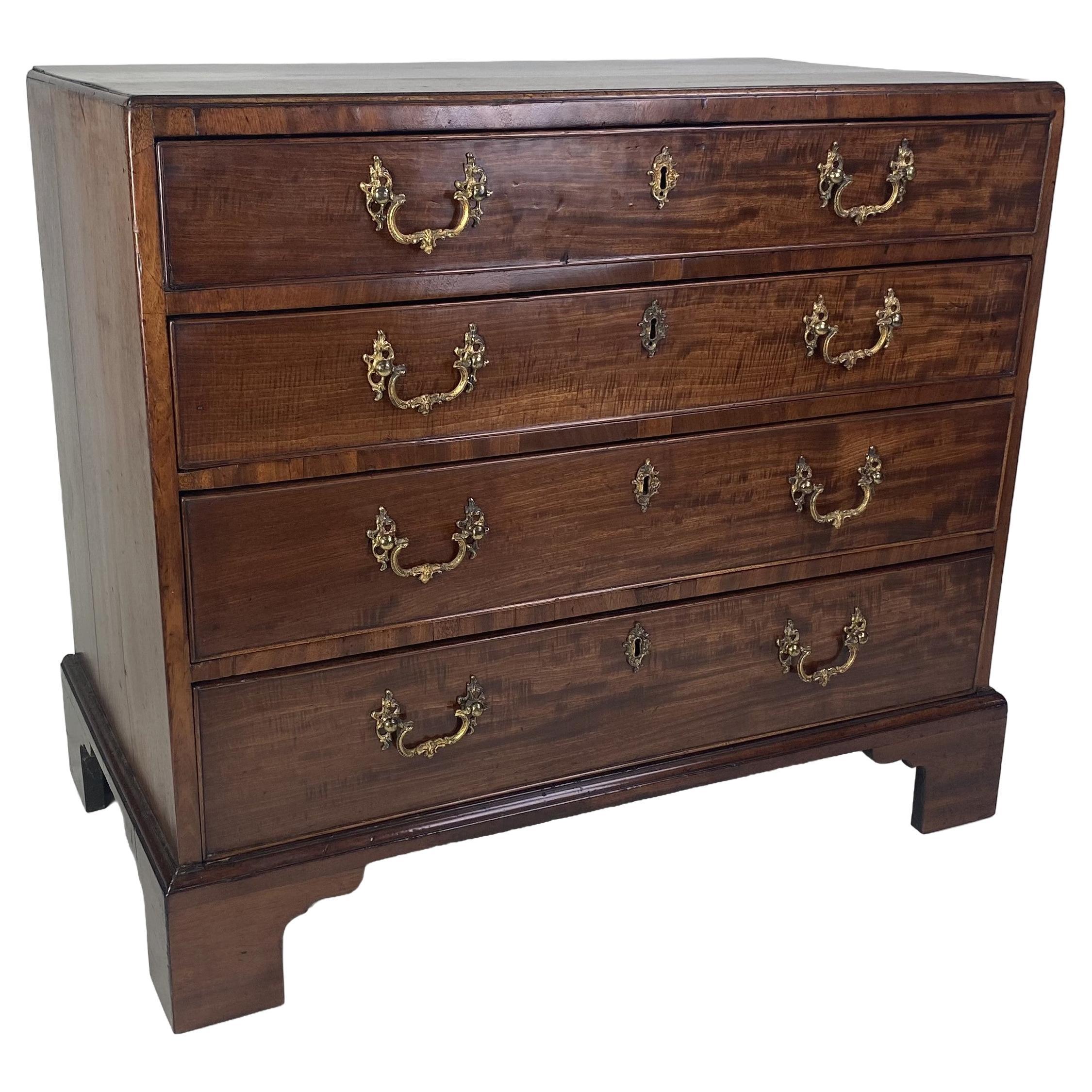 Small Chippendale period mahogany Chest of Drawers For Sale