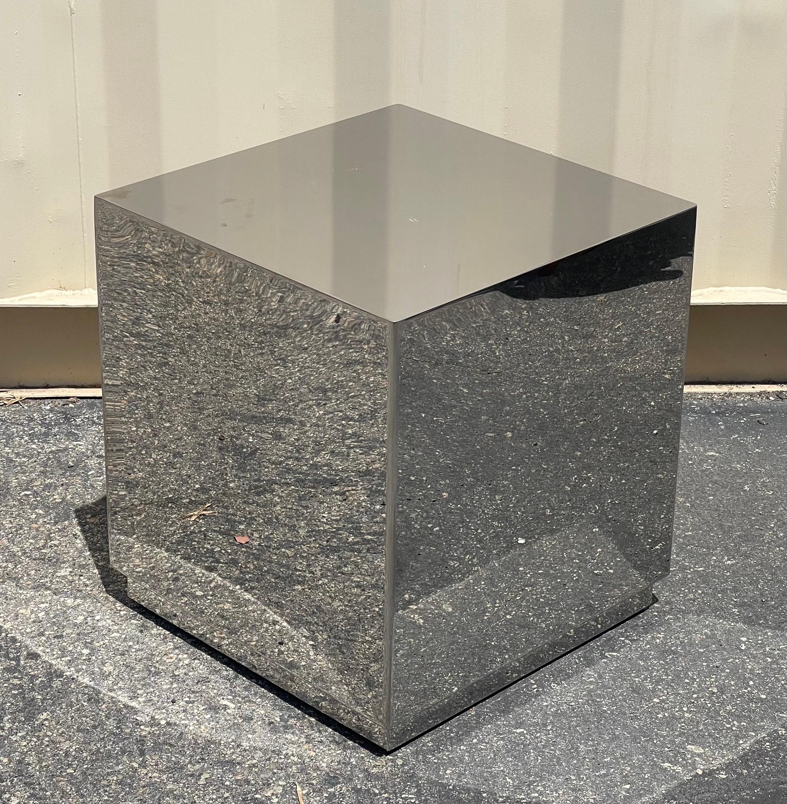 A high quality small chrome cube side table by John Lyle, circa 2000s.  The table is in very good condition and measures 17