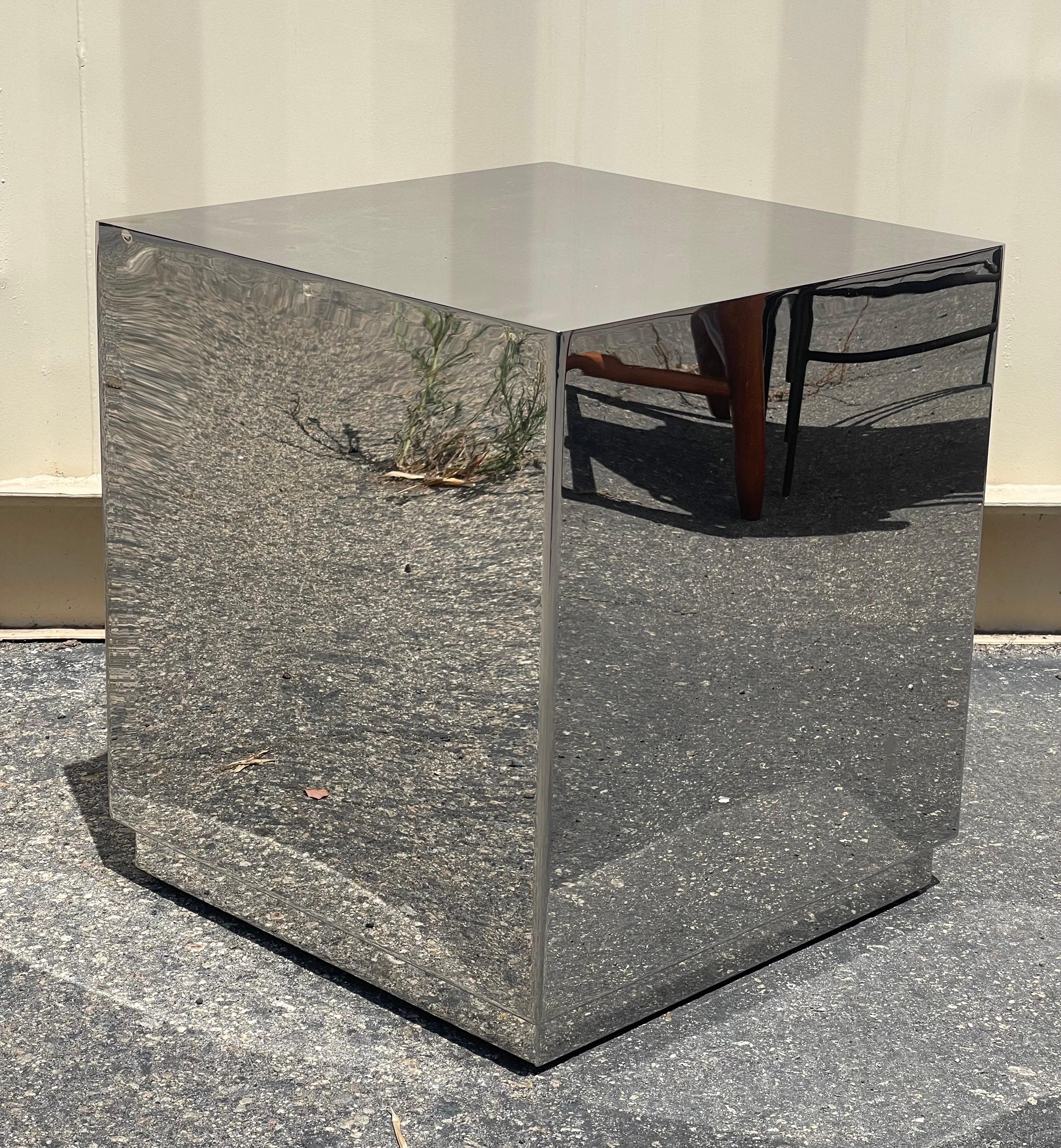 Small Chrome Cube Side Table by John Lyle In Good Condition For Sale In San Diego, CA