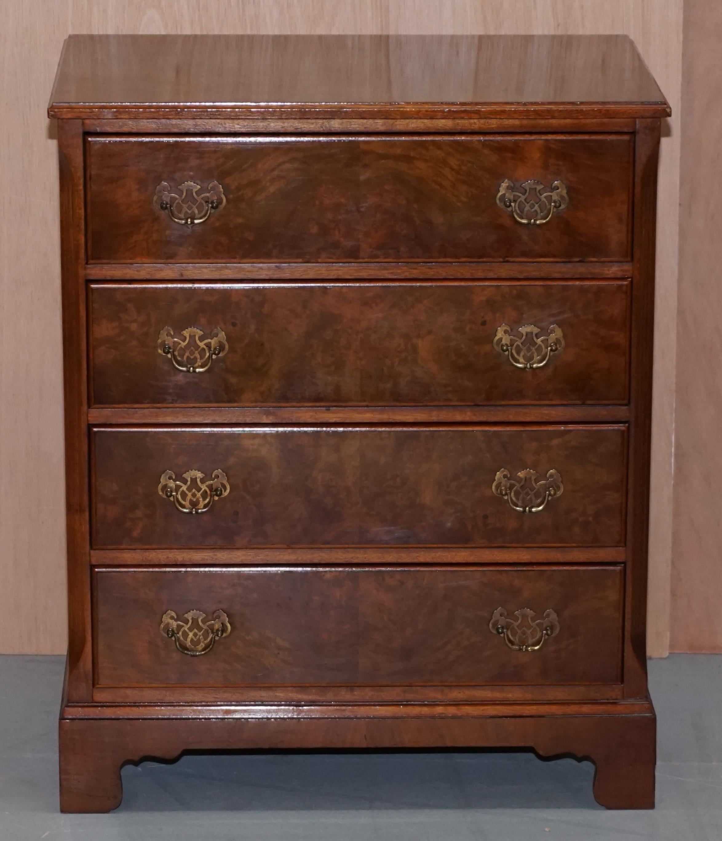 We are delighted to offer for sale this lovely sized Walnut chest of drawers circa 1930-1950 in the Georgian style

A very high decorative and utilitarian chest of drawers, ideally suited as a lamp or side table

We have cleaned waxed and