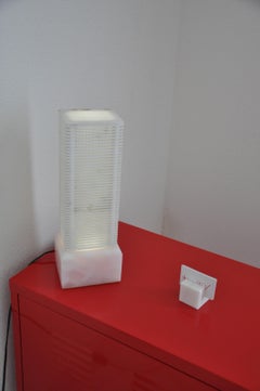 Petite lampe de ville en rose Portugal et marbre blanc de Carrare