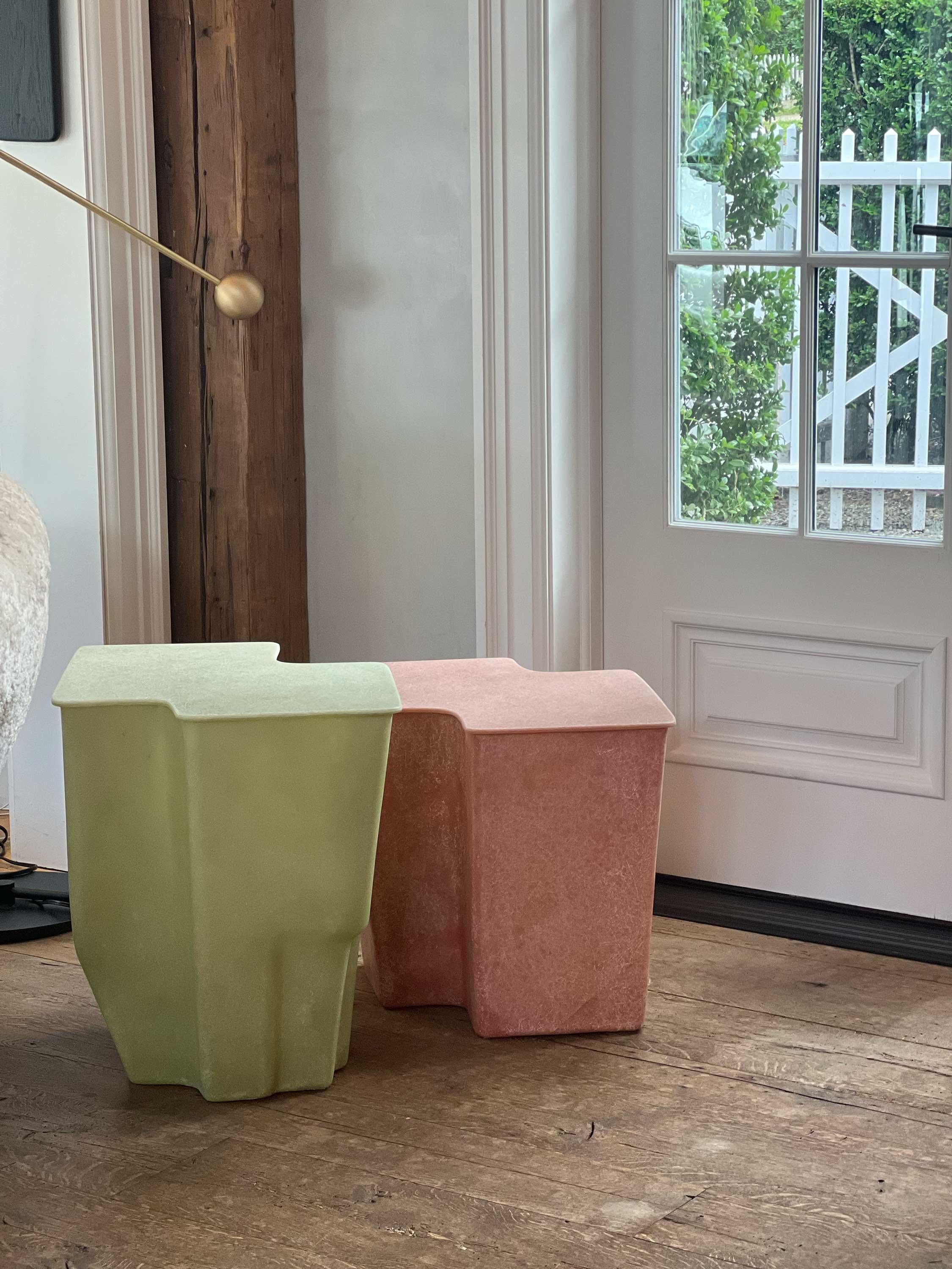 Small Clam Side Table by VAVA Objects In New Condition For Sale In Sag Harbor, NY