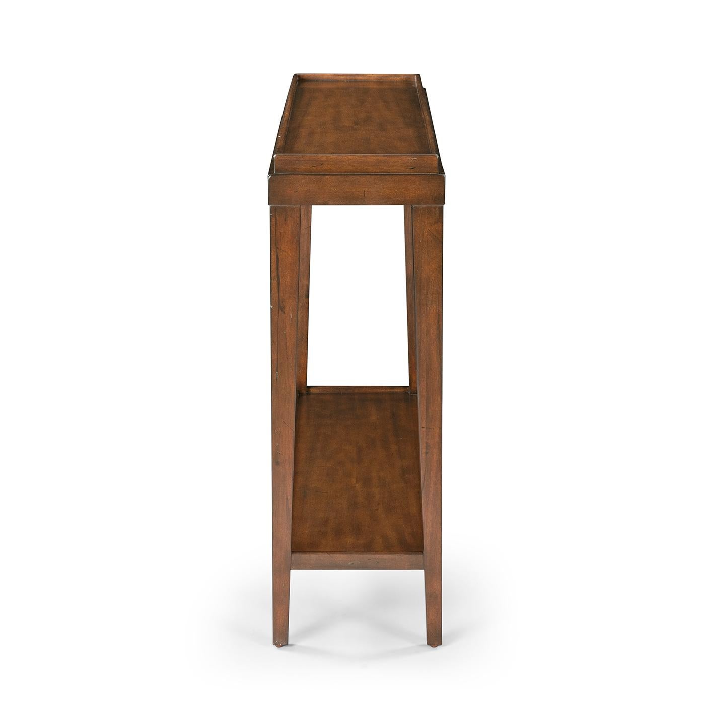 Kleiner Classic Konsolentisch - Landhausstil im Zustand „Neu“ im Angebot in Westwood, NJ