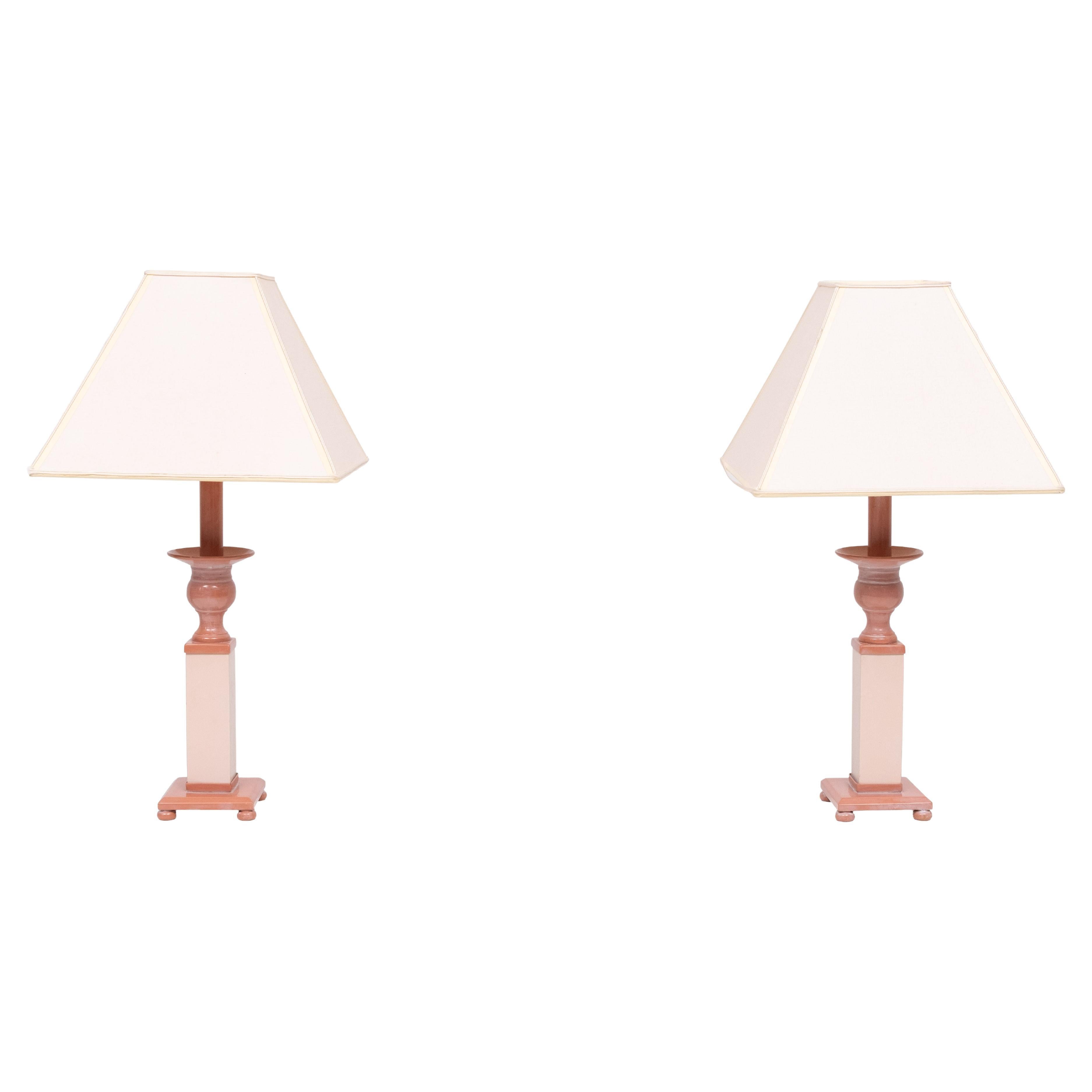 pequeñas lámparas de sobremesa clásicas griegas de mármol rosa años 80 Italia en venta