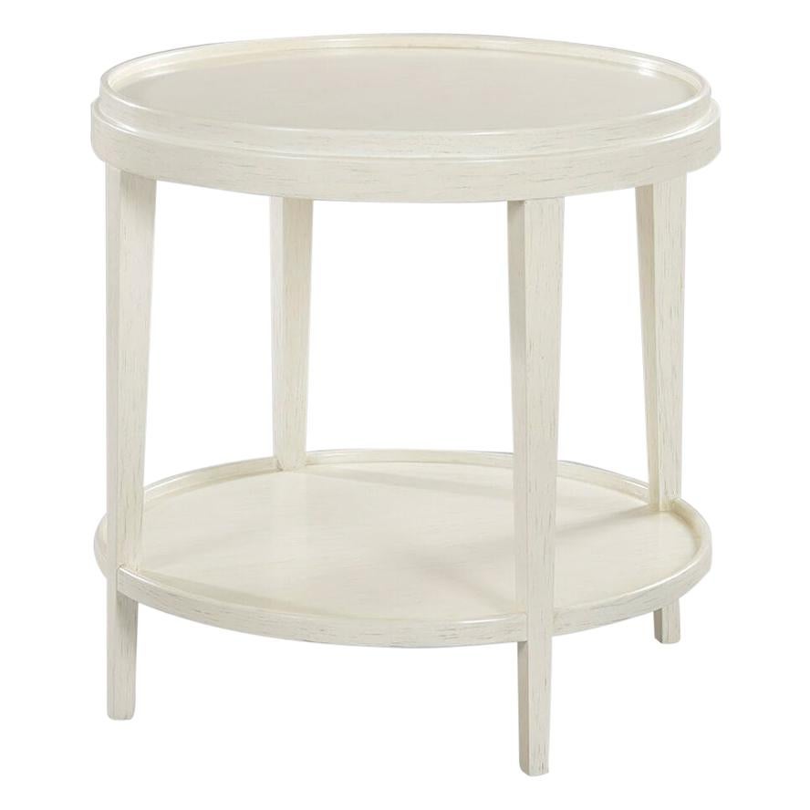Petite table d'extrémité ronde classique, blanc vieilli