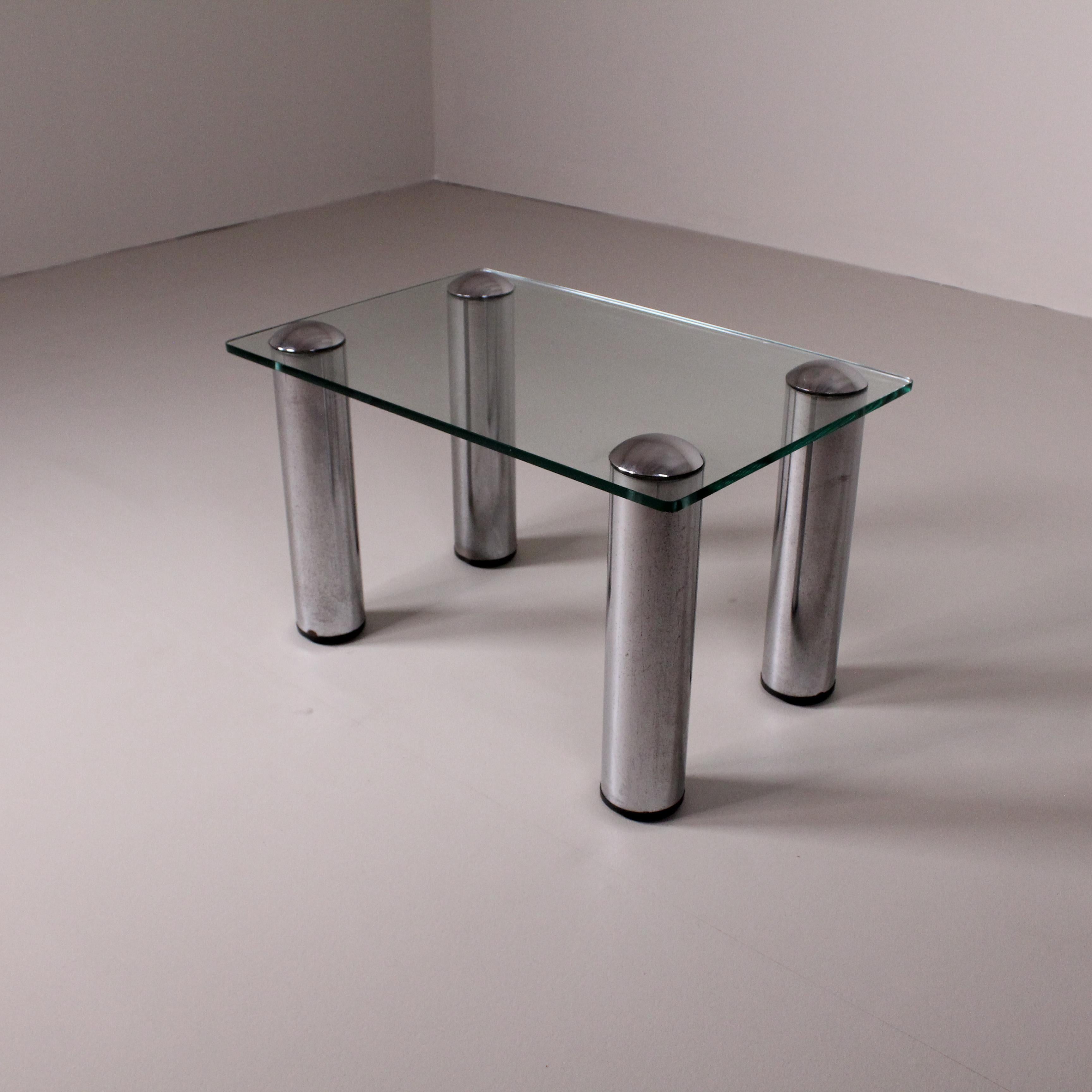Small coffee/side table in glass and steel In Good Condition For Sale In Milano, Lombardia